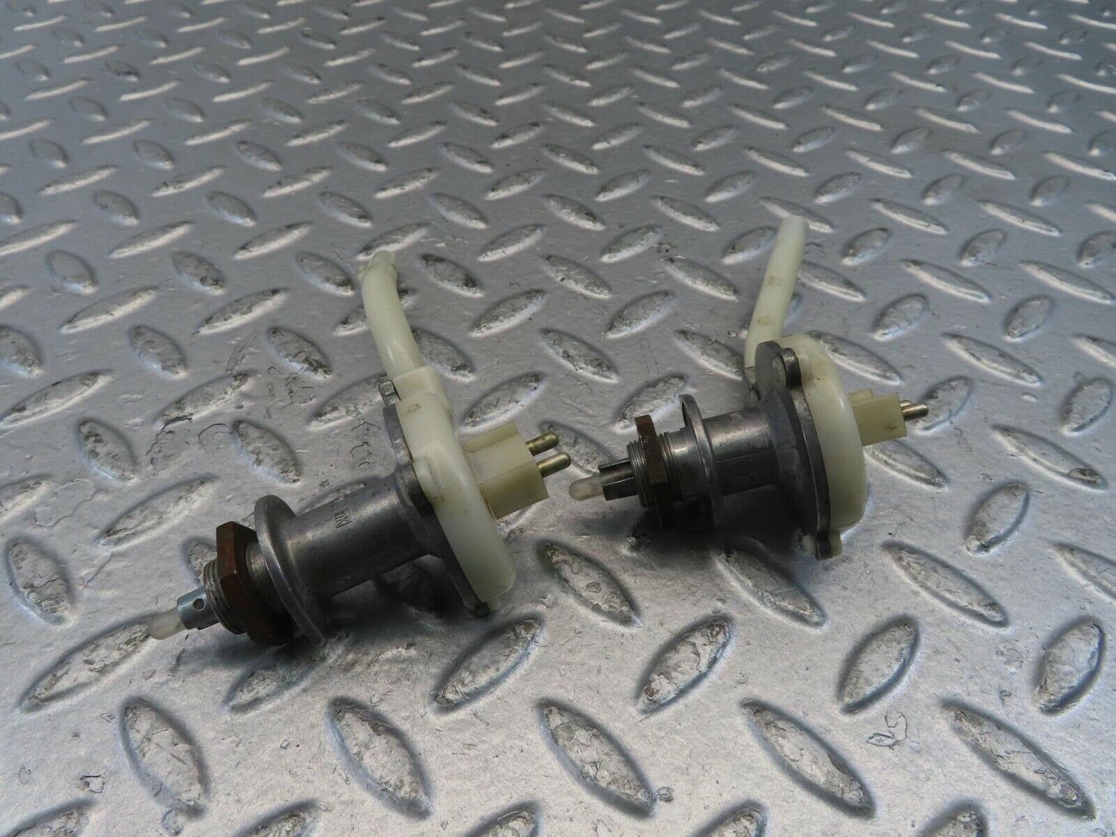 11064 Mercedes-Benz W123 230E Heater Regulator