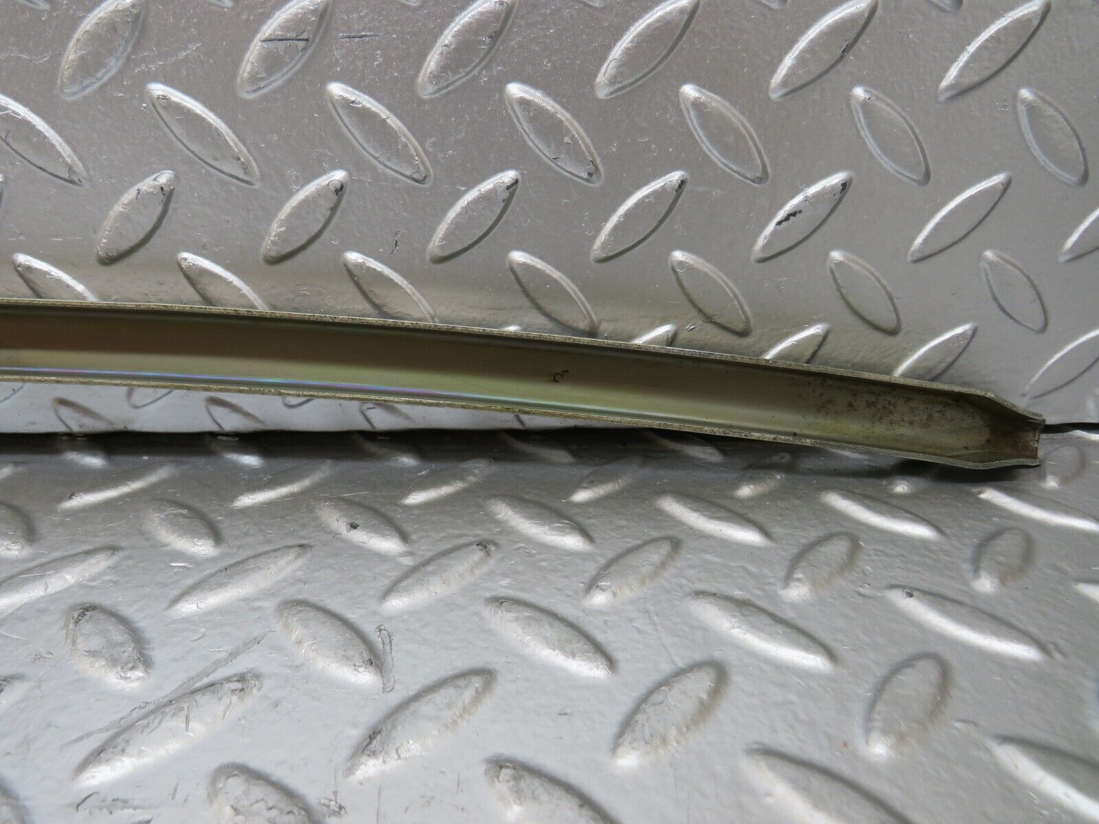 26128 Mercedes-Benz W116 450SE Front Right Window Channel