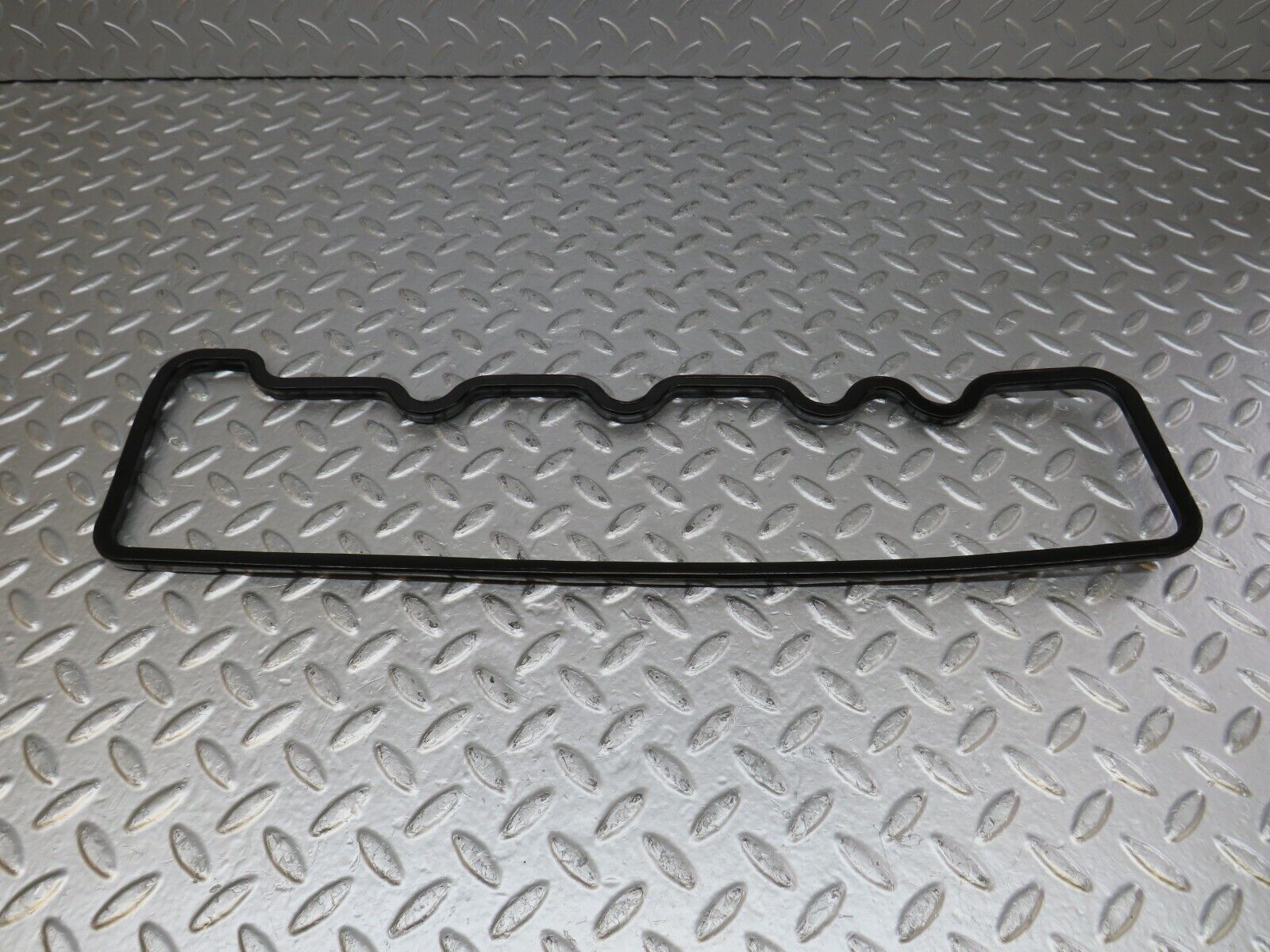 34527 Mercedes-Benz C126 380SEC Coupe Valve Cover Gasket Right