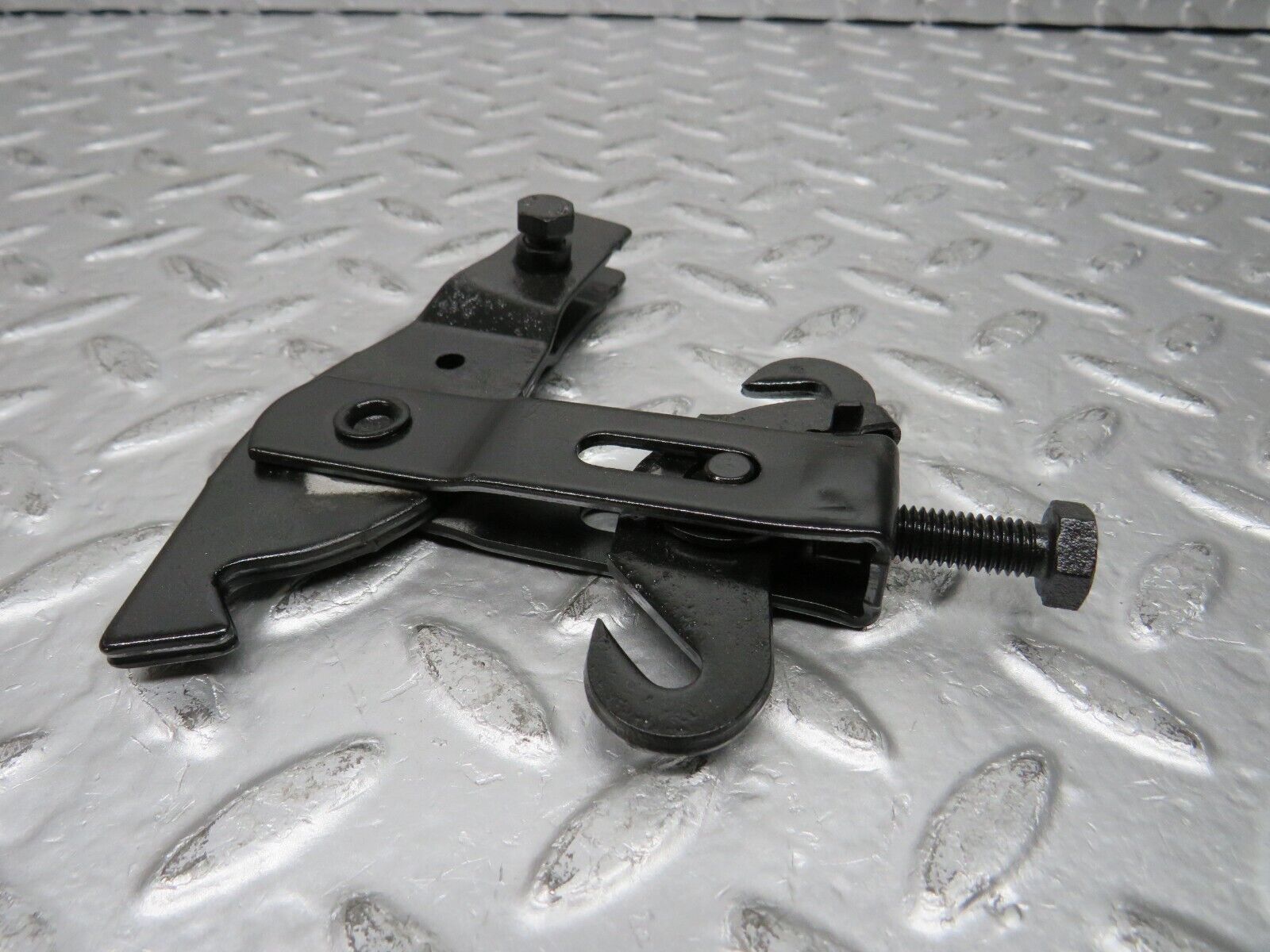 29950 Mercedes-Benz C124 320CE Coupe Handbrake Adjusting Handbrake Regulator