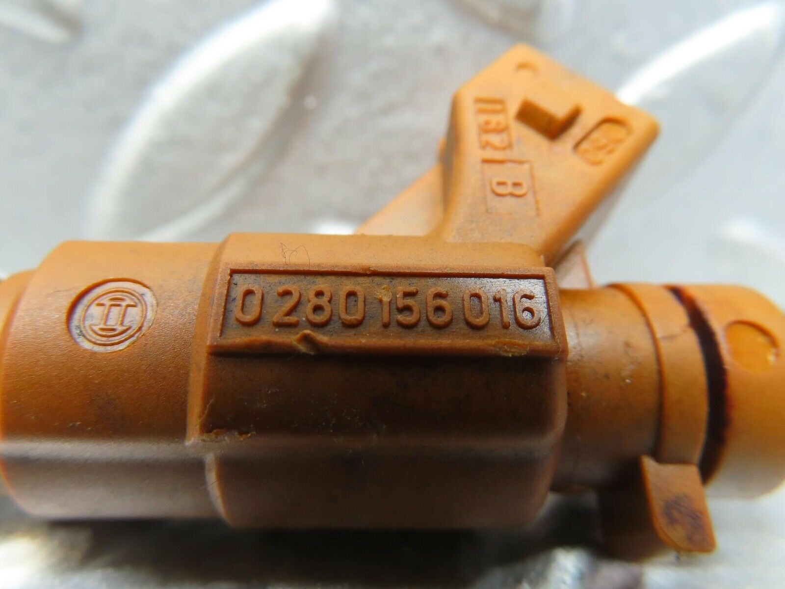 13413 Mercedes-Benz W220 S430 Fuel Injector Bosch 0280156016