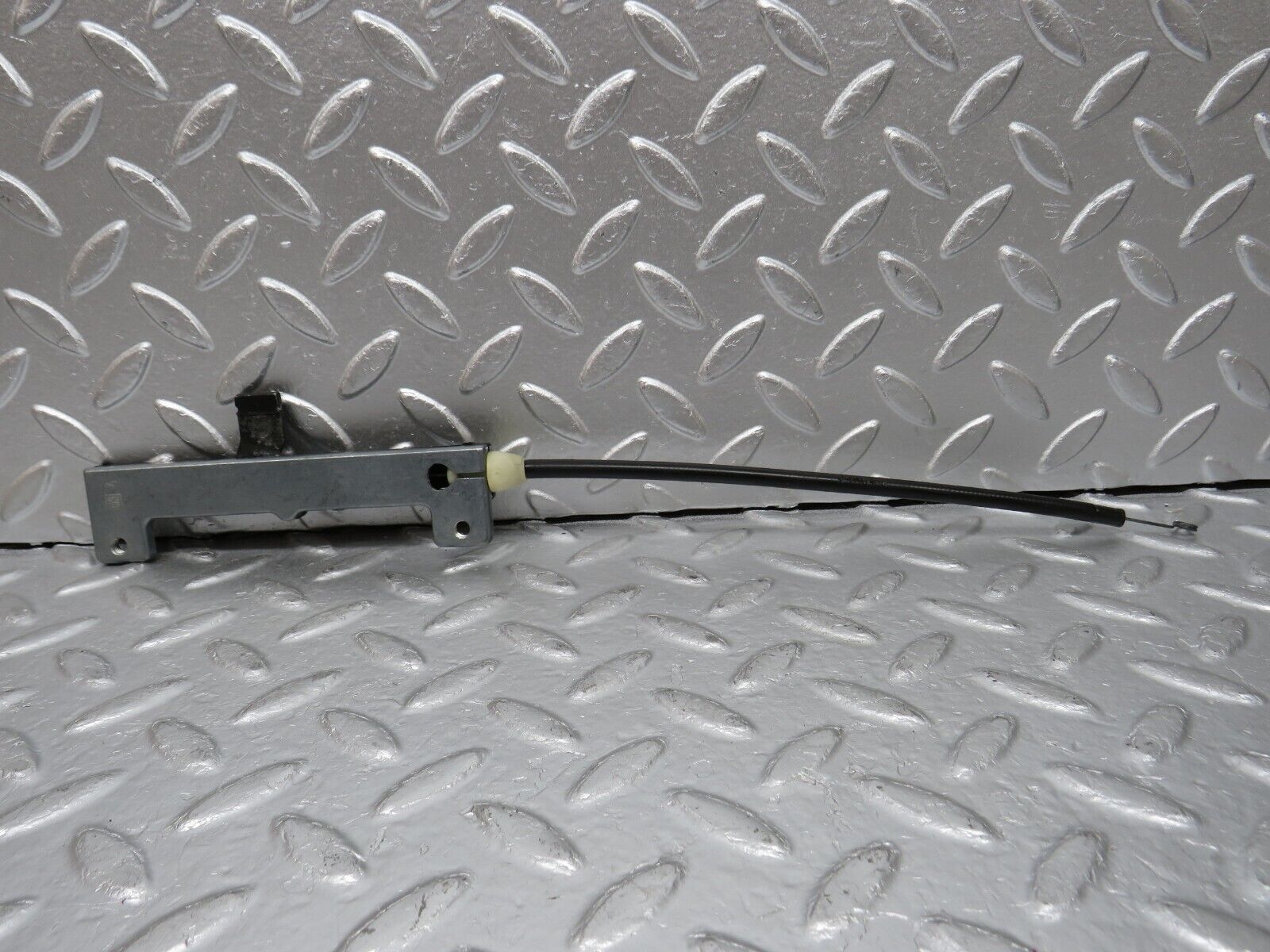 31032 Mercedes-Benz W123 230E Heater Control Slider 1238300185