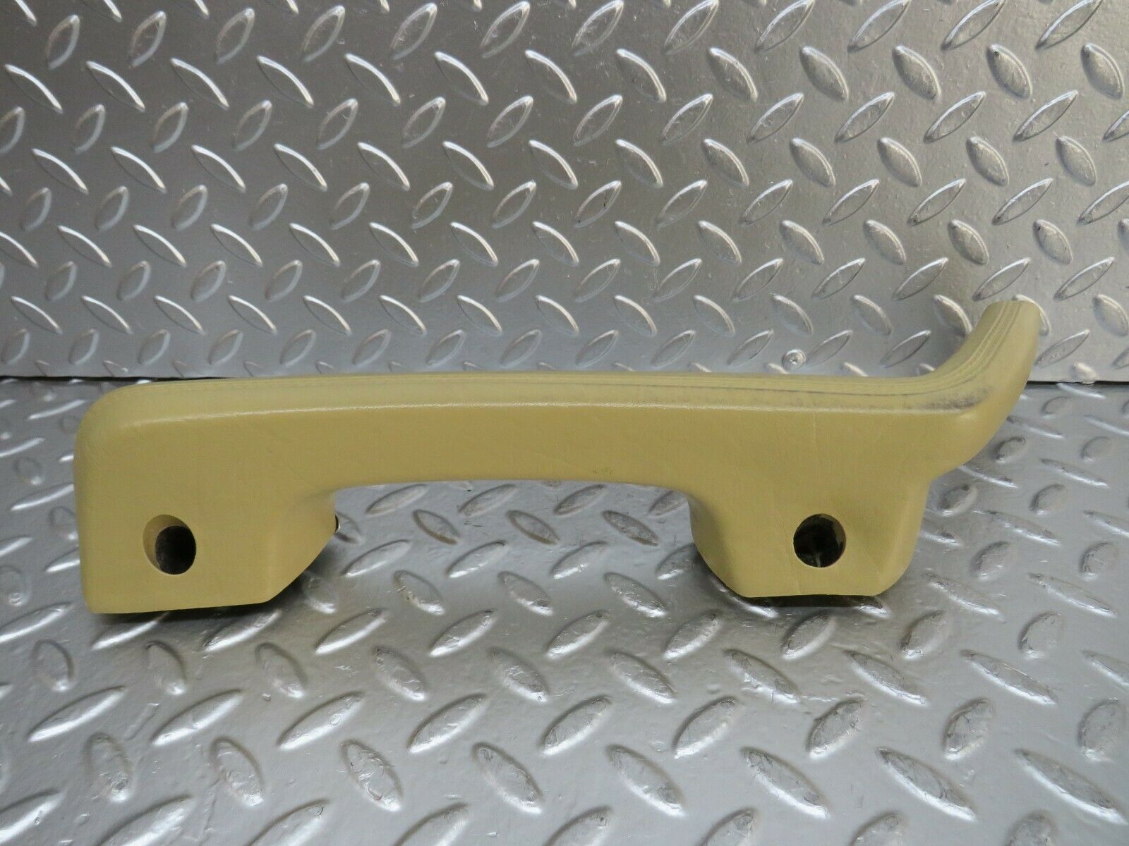 23933 Mercedes-Benz W123 280E Left Interior Door Handle Beige 1239701701