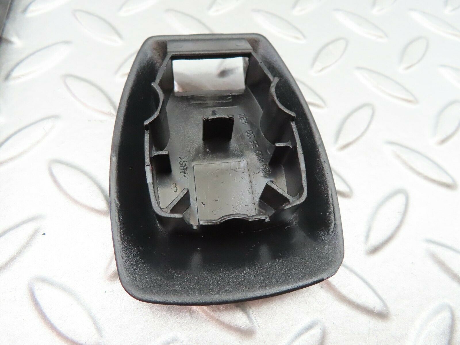 6599 Mercedes-Benz S124 E220 Wagon Seat Belt Runner With Cover 1249193520