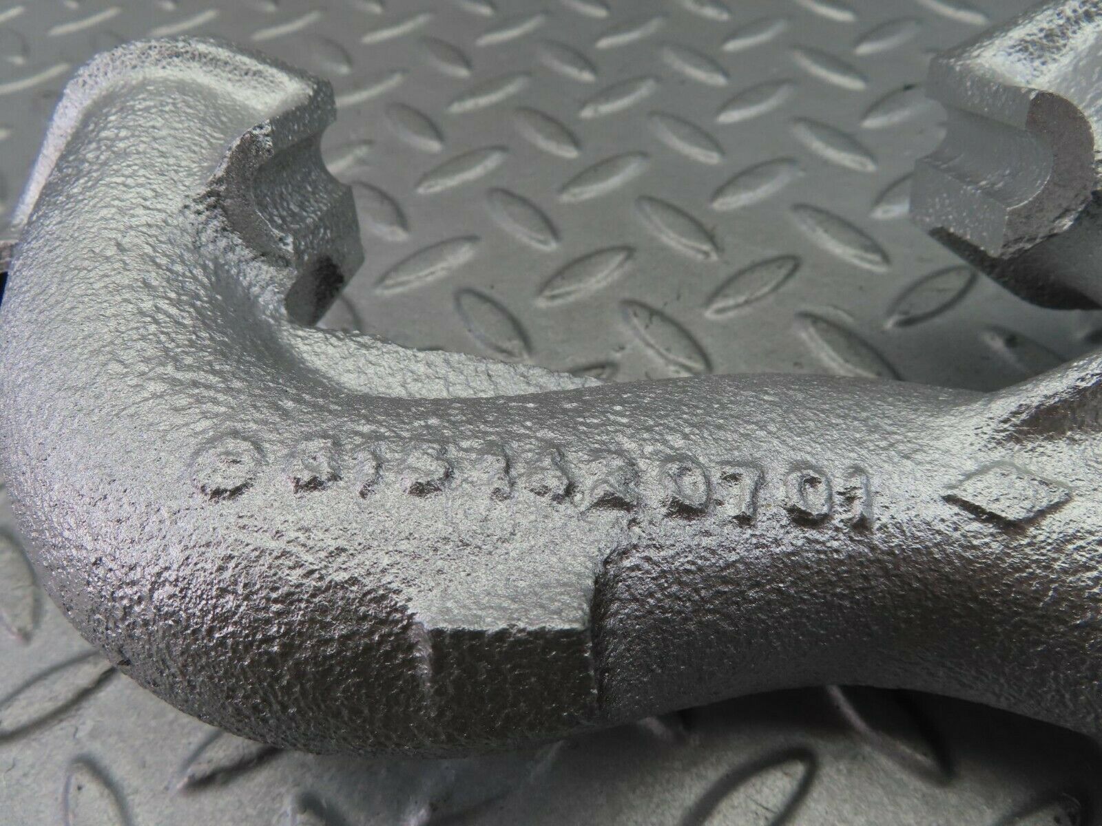 7965 Mercedes-Benz W115 220D Exhaust Manifold 6151420701