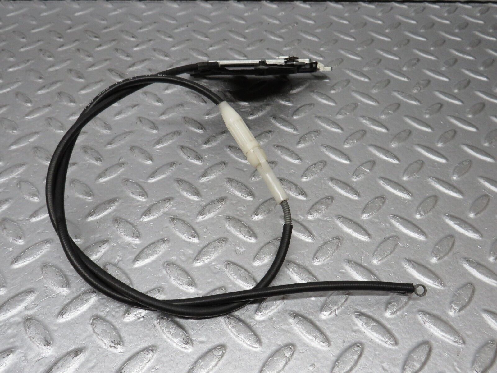 36201 Mercedes-Benz W126 420SE Rear Heater Regulator 1268300385 1268301631