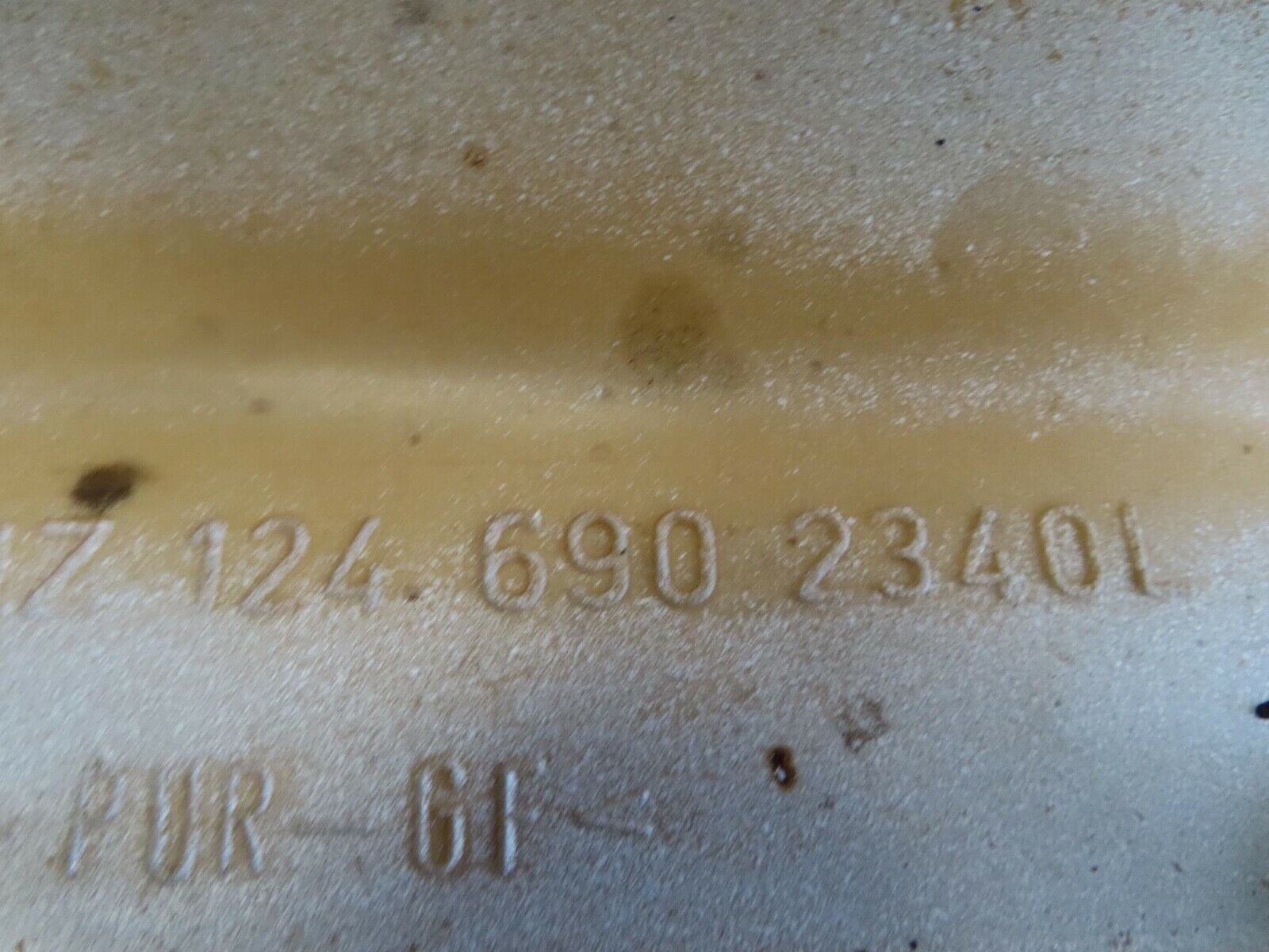 16507 Mercedes-Benz W124 260E Side Skirt Left Side