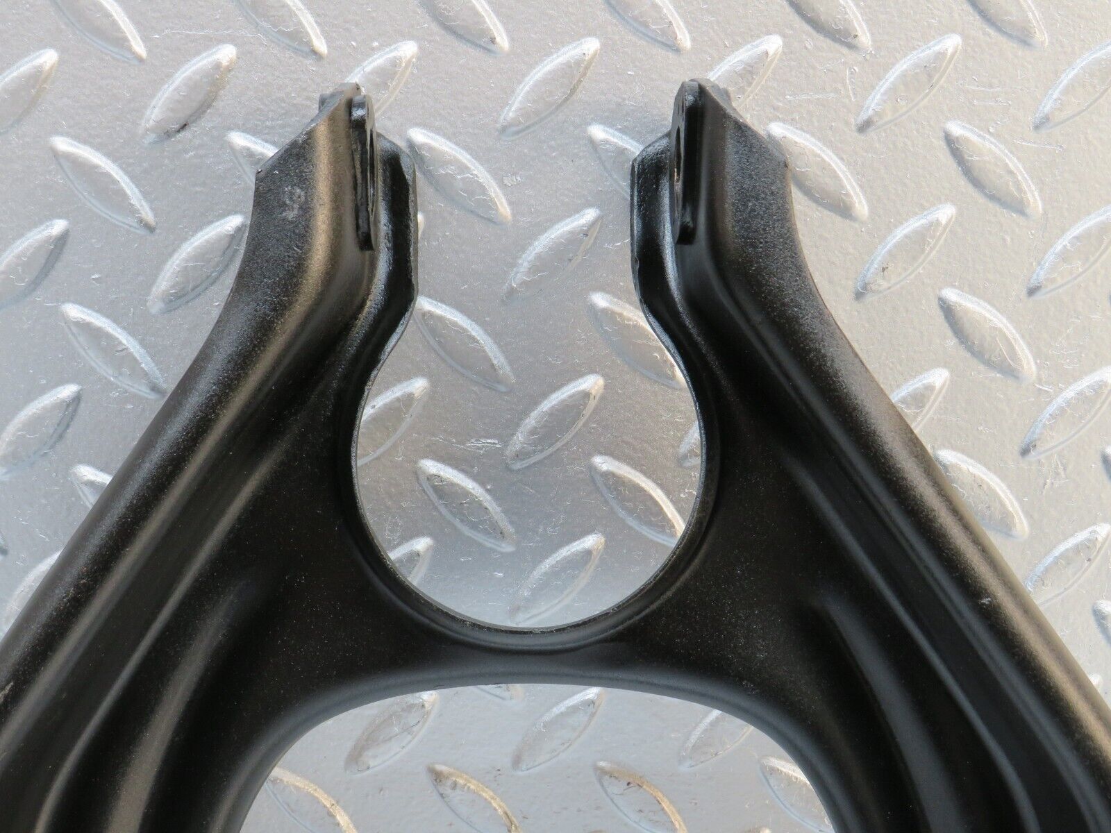 32267 Mercedes-Benz W108 280SE Front Left Upper Control Arm