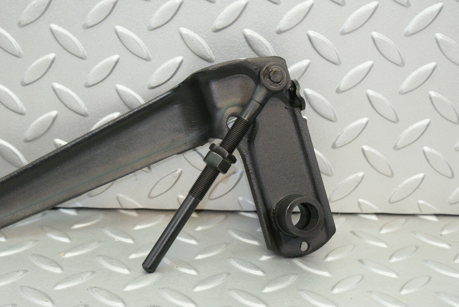 3169 Mercedes-Benz W115 220D Clutch Pedal LHD