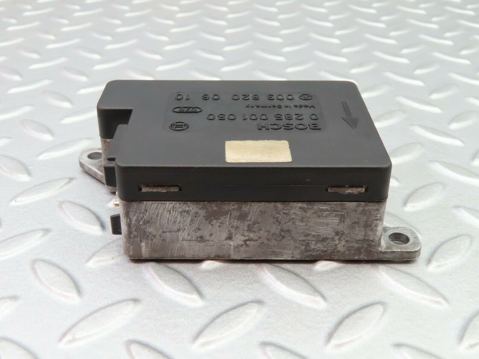 6123 Mercedes-Benz W126 380SE Crash Sensor Bosch 0038200610