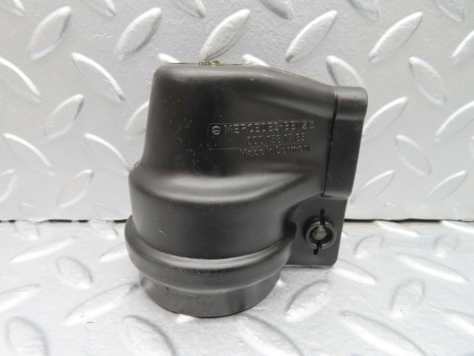 15962 Mercedes-Benz W123 280E Ignition Coil Protective Cap 0001581785