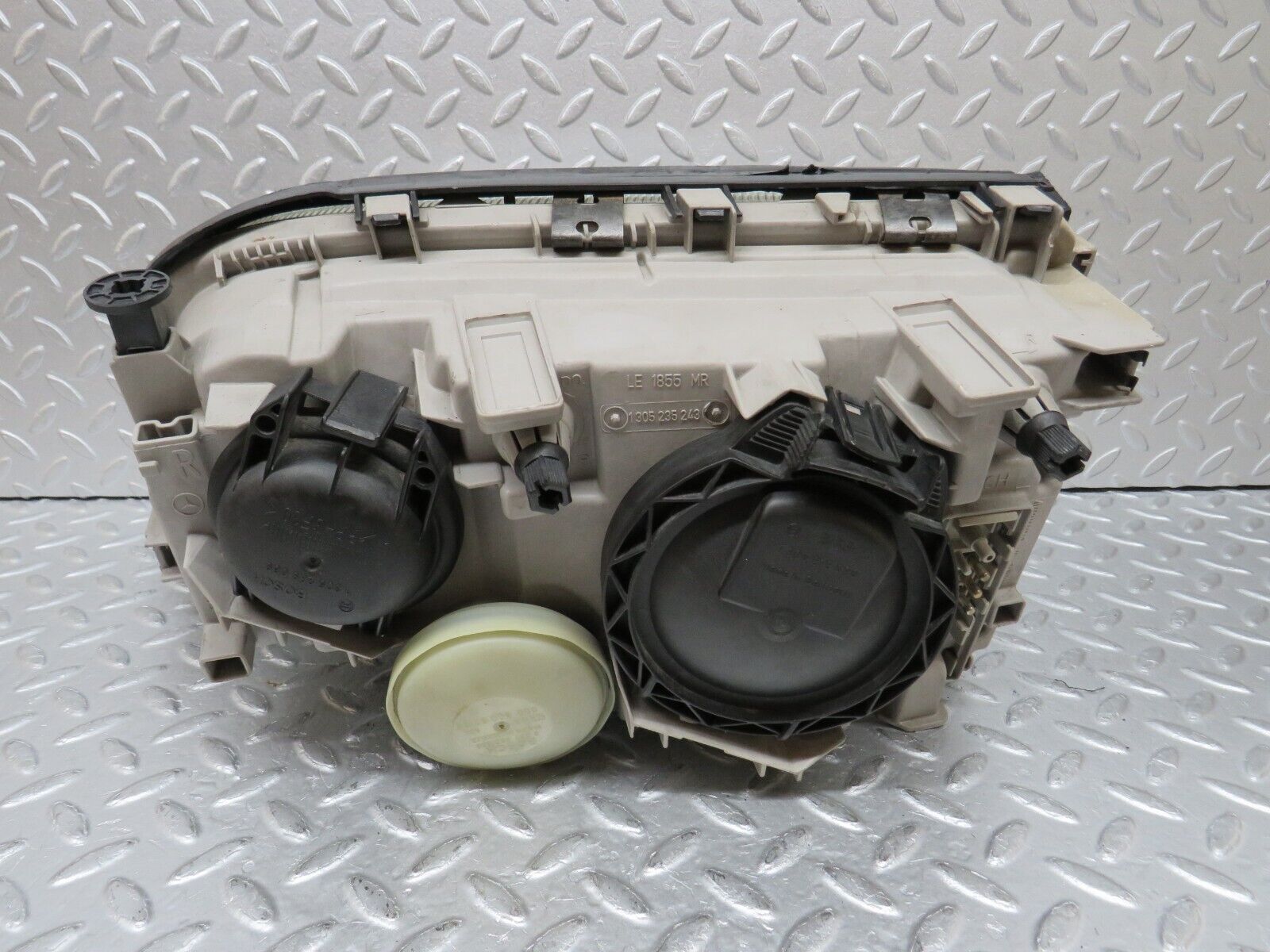 35334 Mercedes-Benz W140 Headlight Bosch Right Side 1305235243 1305621636