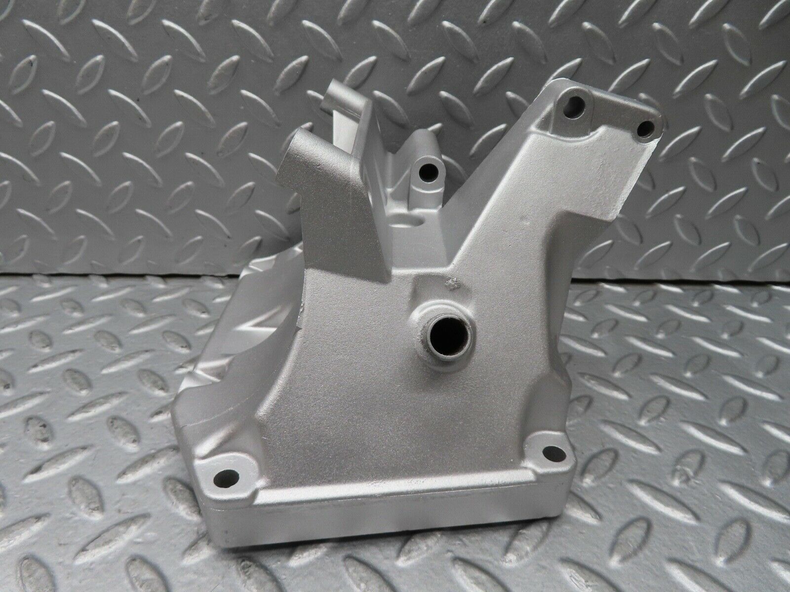 17314 Mercedes-Benz R129 300SL Coupe Power Steering Pump Bracket 1031310935