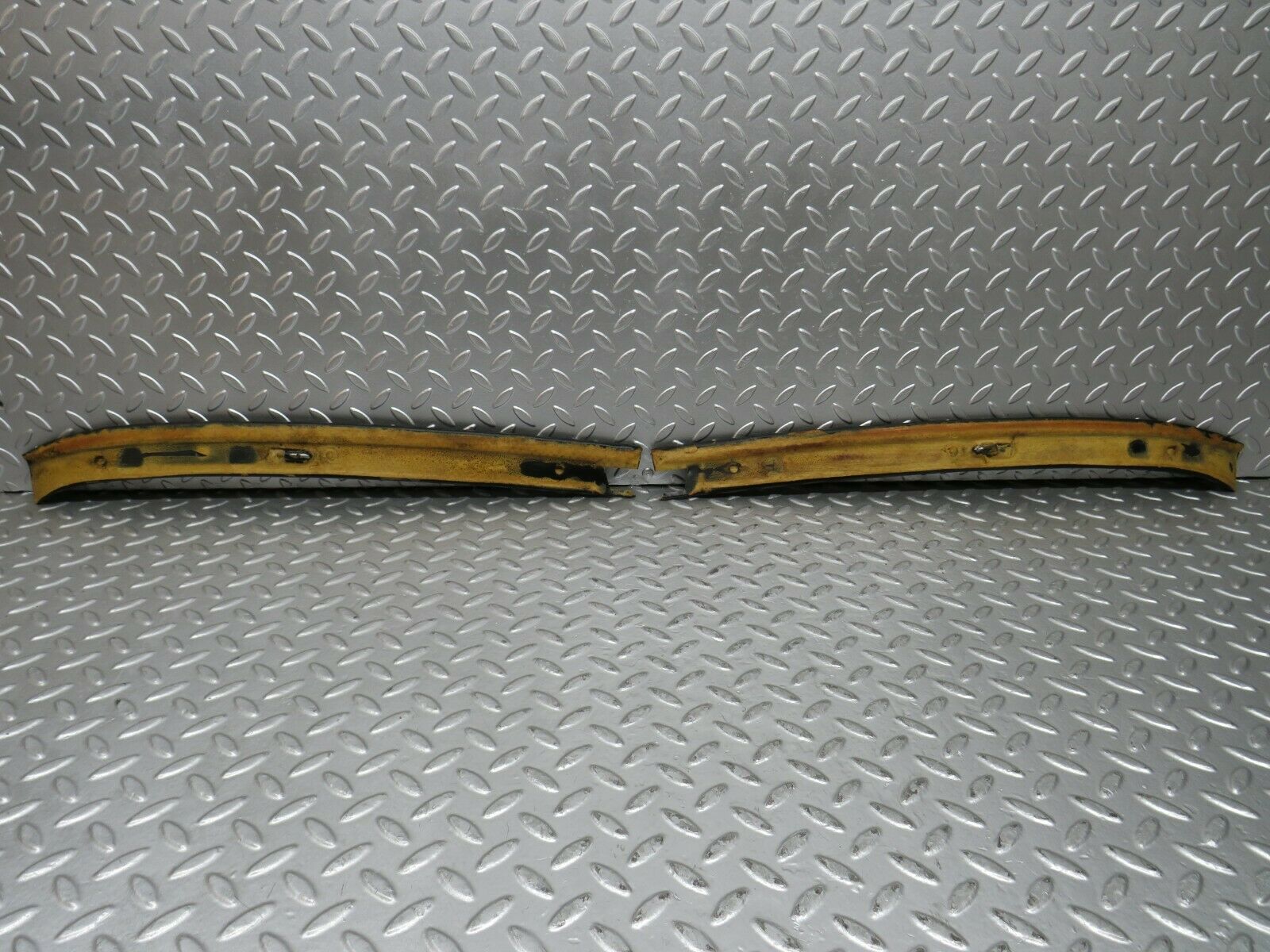 23476 Mercedes-Benz W114 280E Front Headlining Roof Panel Black