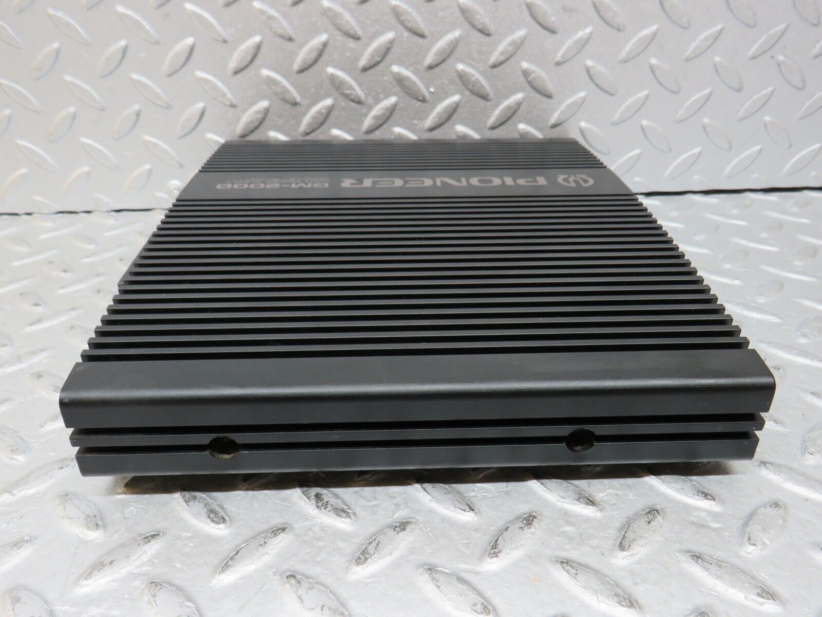 36503 Mercedes-Benz W201 190E 2.0L Audio Amplifier Control Unit PIONEER GM-2000