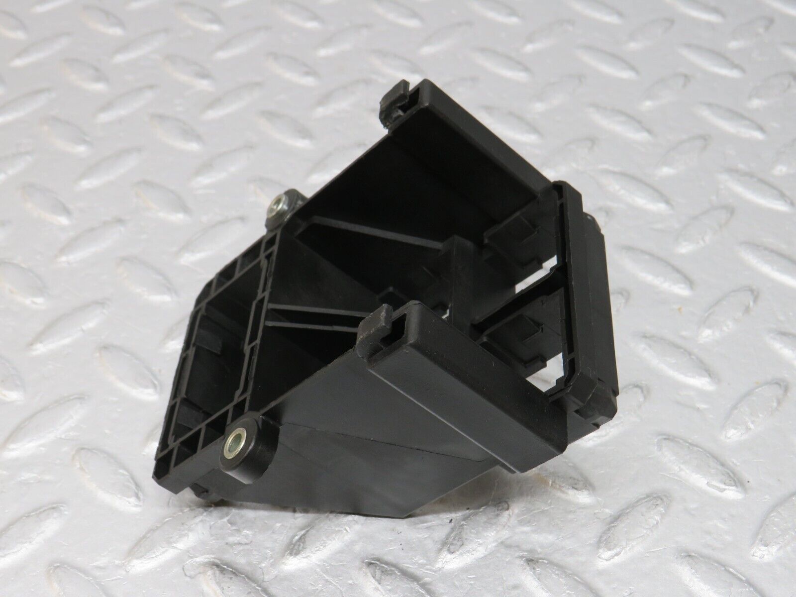 36552 Mercedes-Benz W201 190E 2.0L Relay Holder Bracket 2015451040