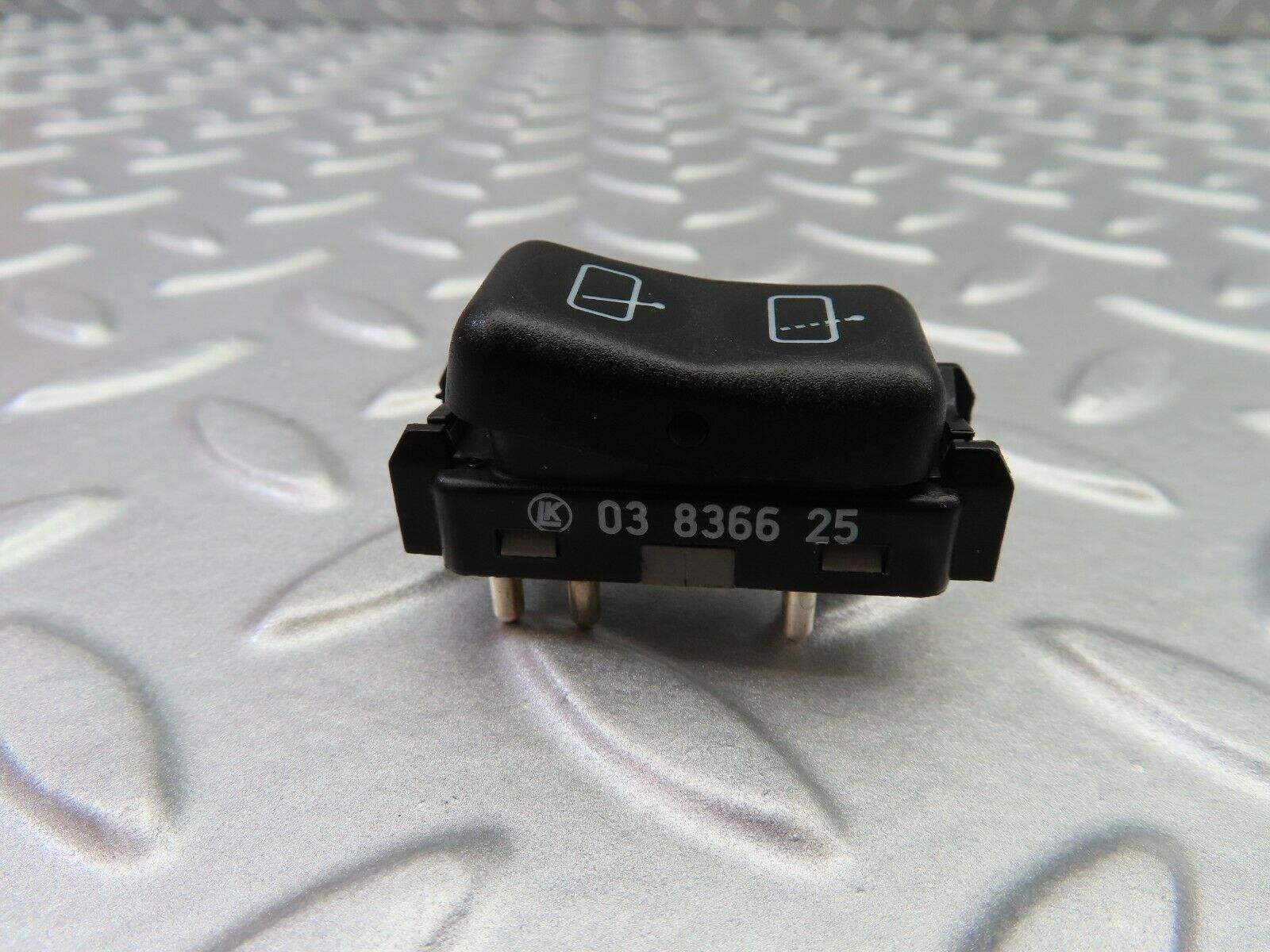 6469 Mercedes-Benz S124 E220 Wagon Windscreen Wiper Switch 1248210151