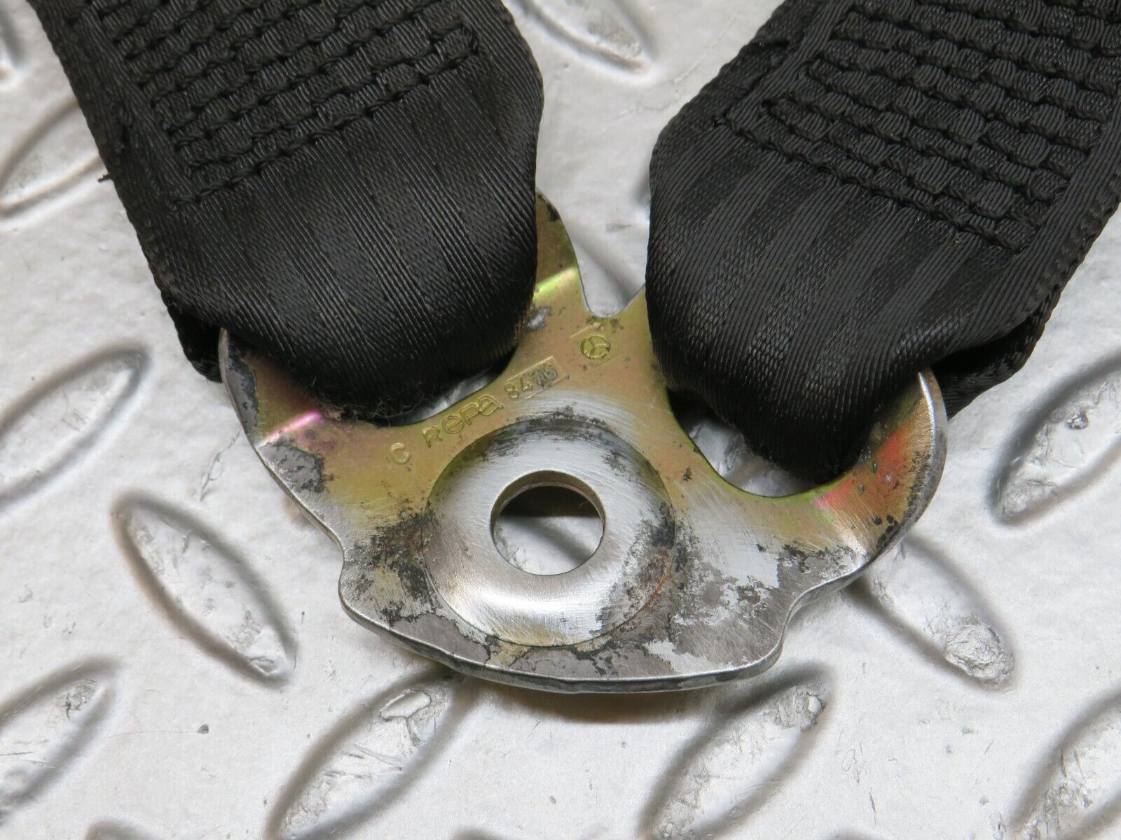 28163 Mercedes-Benz W123 280E Rear Seat Belt Set With Buckles 1238607885