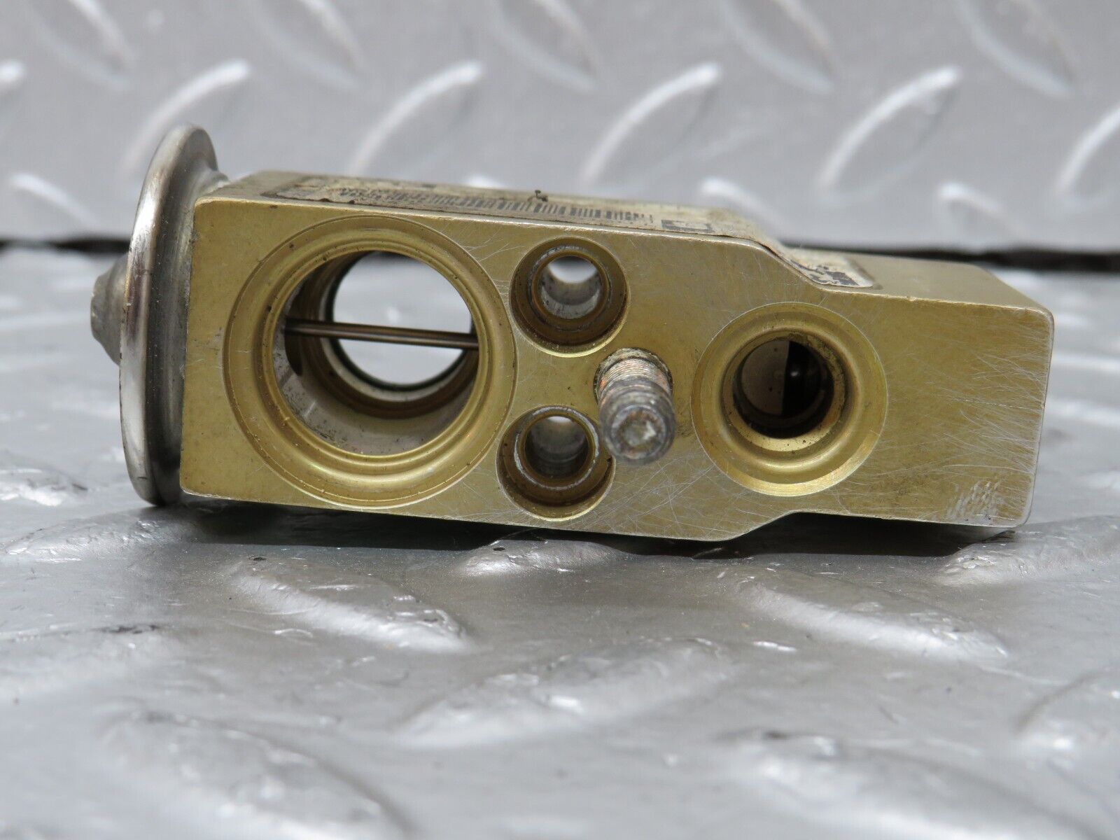 34894 Mercedes-Benz W210 320E Air Condition Expansion Valve 2028300184