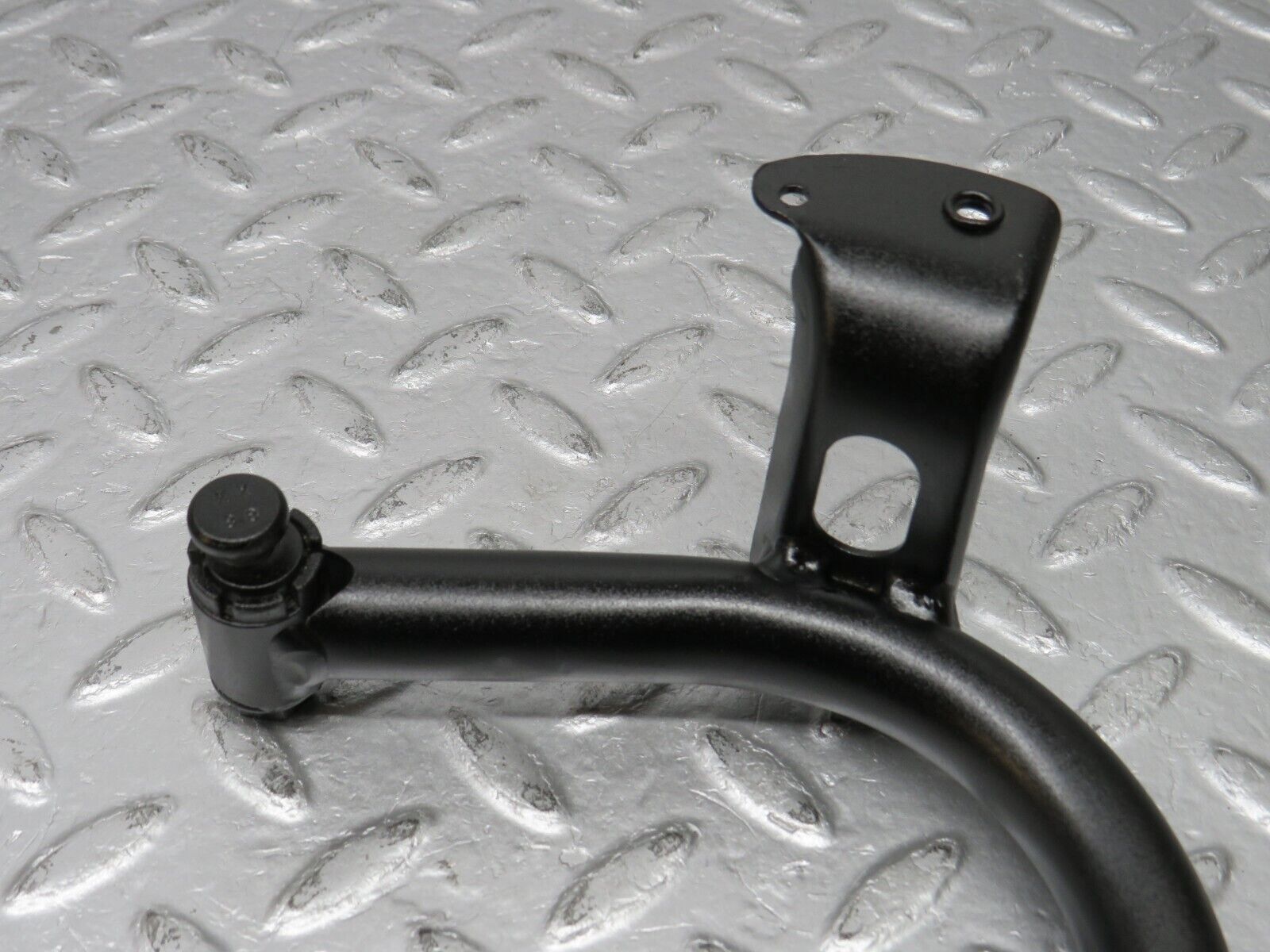 38977 Mercedes-Benz W201 190E 2.6L Trunk Lid Hinge Right Side