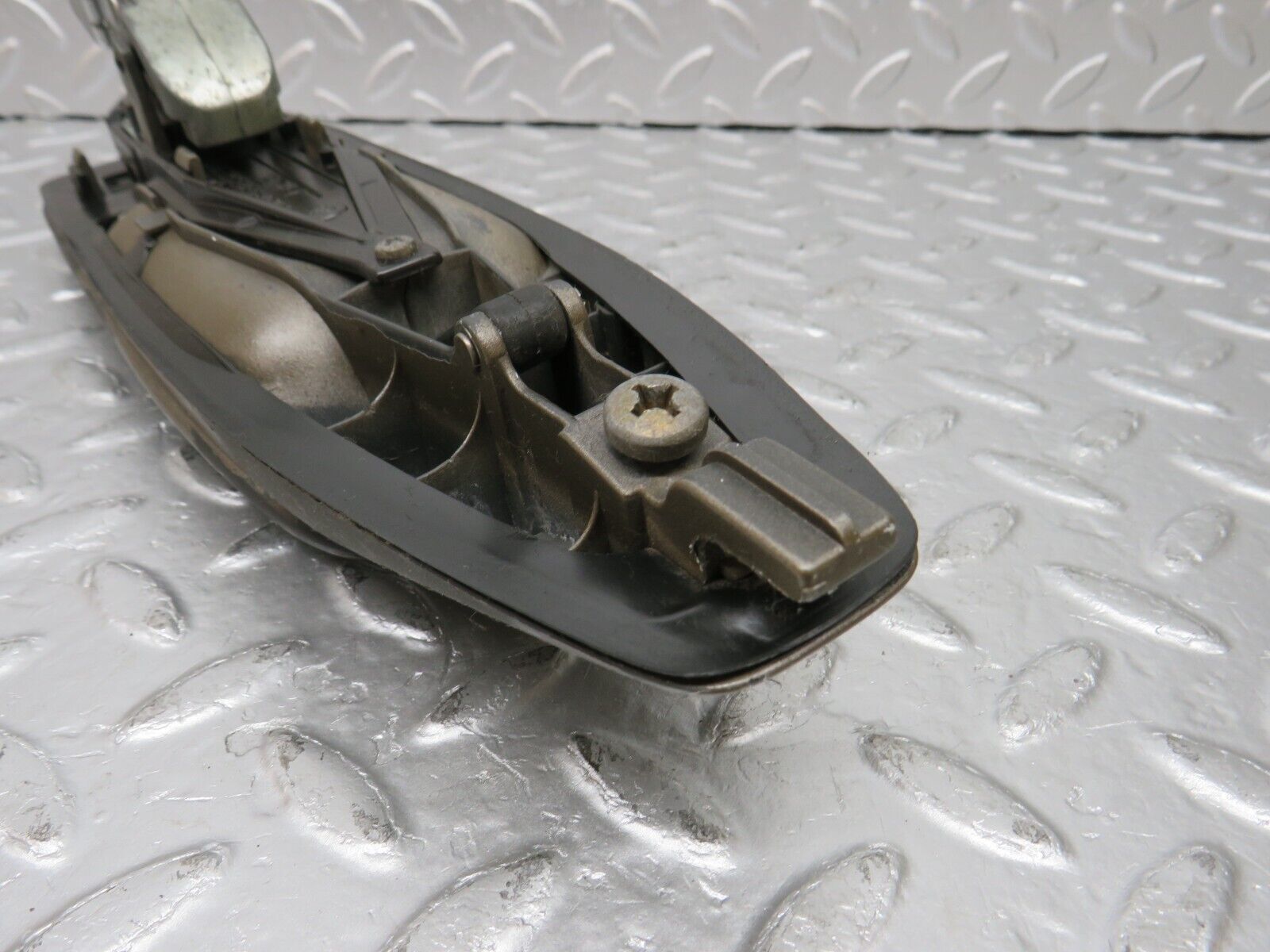 34398 Mercedes-Benz C126 380SEC Coupe Right Exterior Door Handle No Key