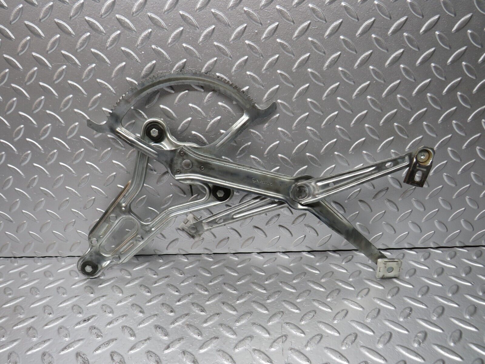 31201 Mercedes-Benz S124 220TE Wagon Front Right Power Window Regulator