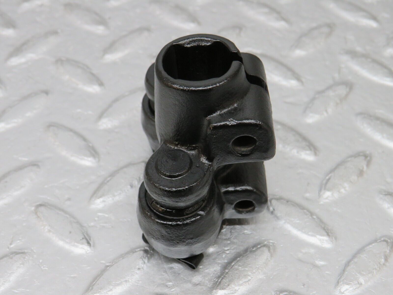 37475 Mercedes-Benz W109 300SEL Steering Column Lower Shaft Connector