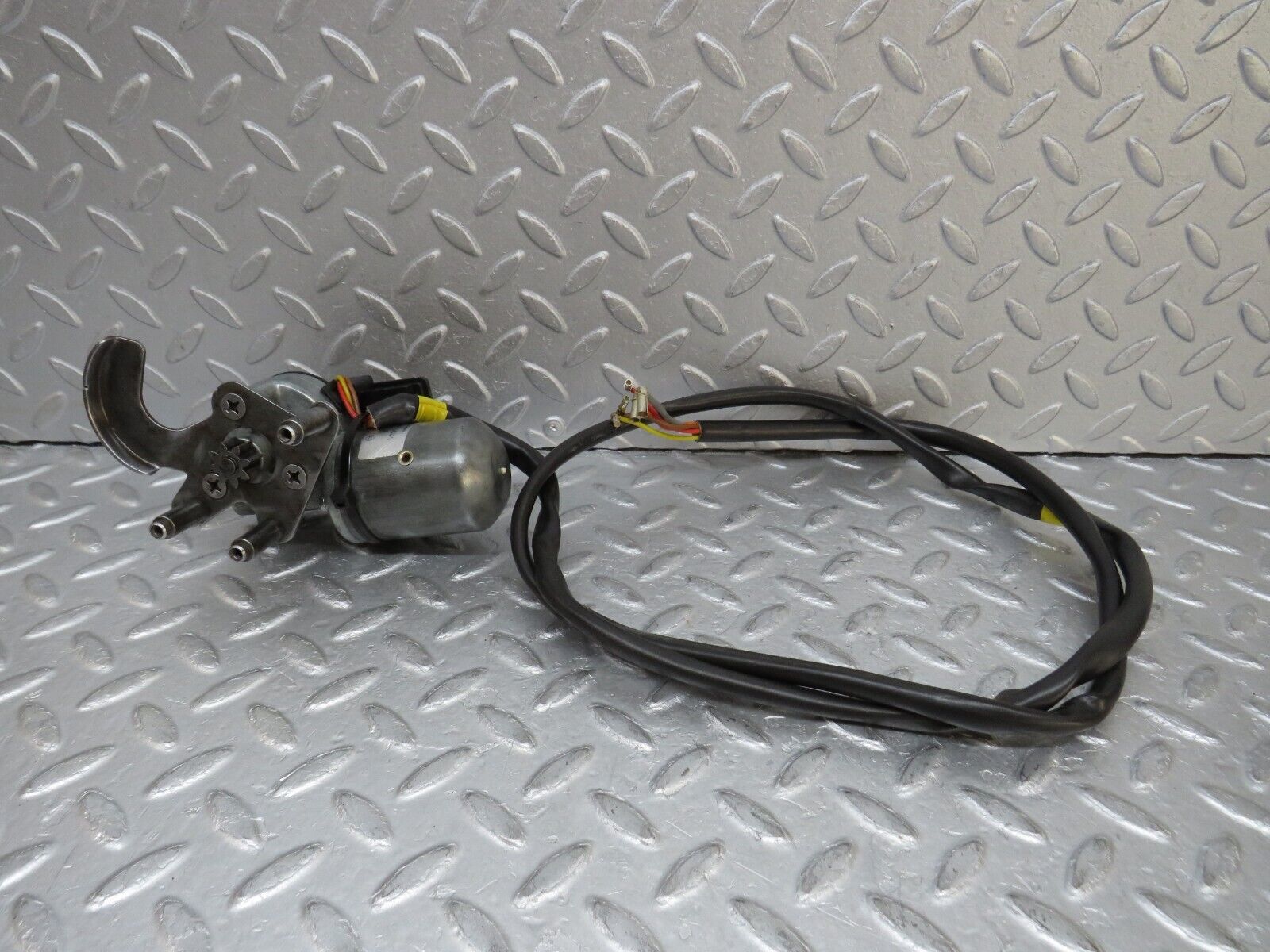 37062 Mercedes-Benz C126 420SEC Coupe Front Right Seat Backrest Adjustment Motor 0390216693