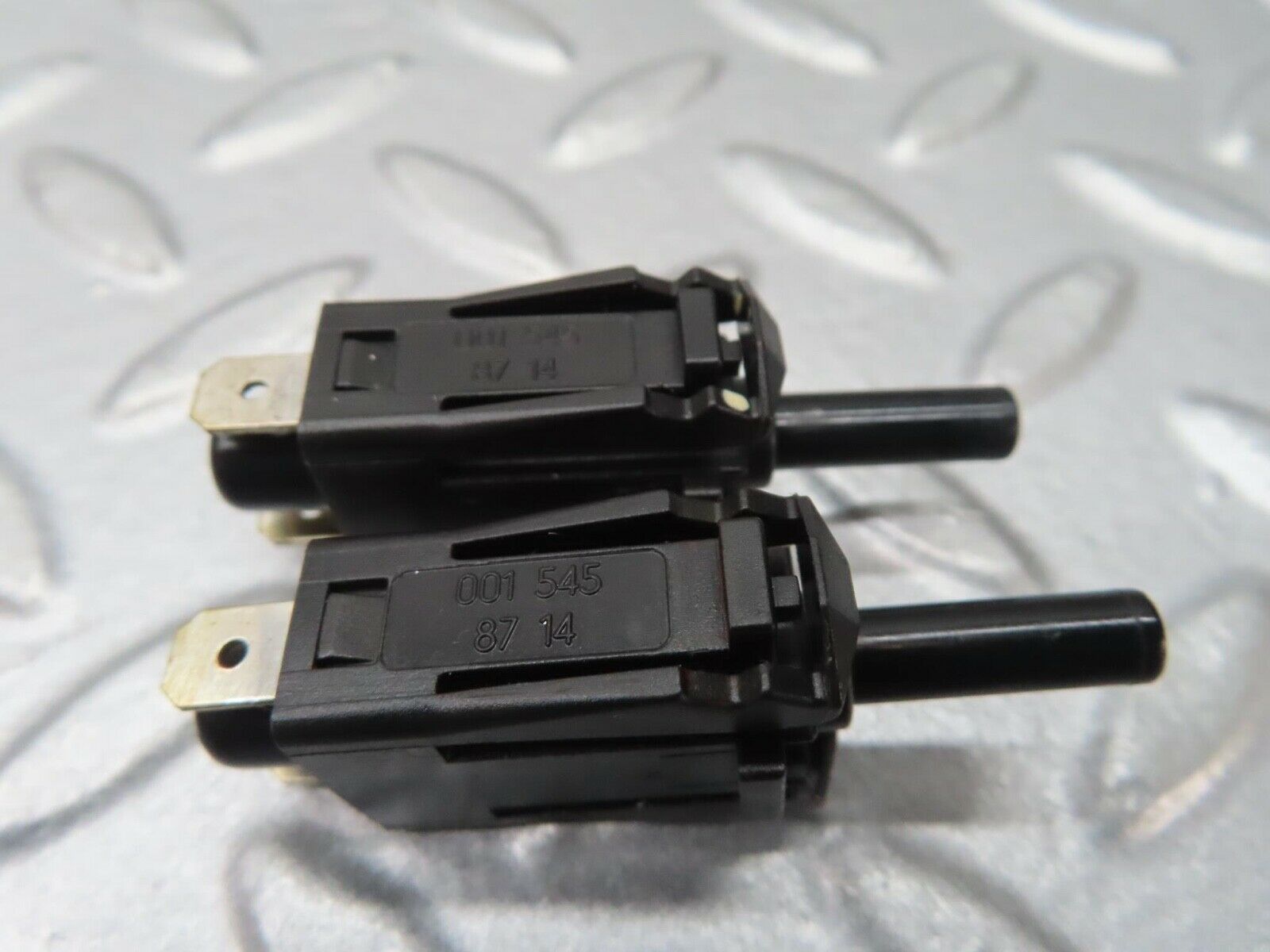 16393 Mercedes-Benz W124 260E Door Contact Switch Pair 0015458714