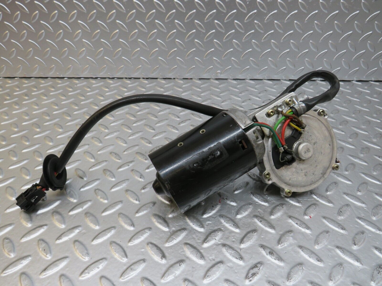 24803 Mercedes-Benz W140 S320 Wiper Motor Bosch 0390341404