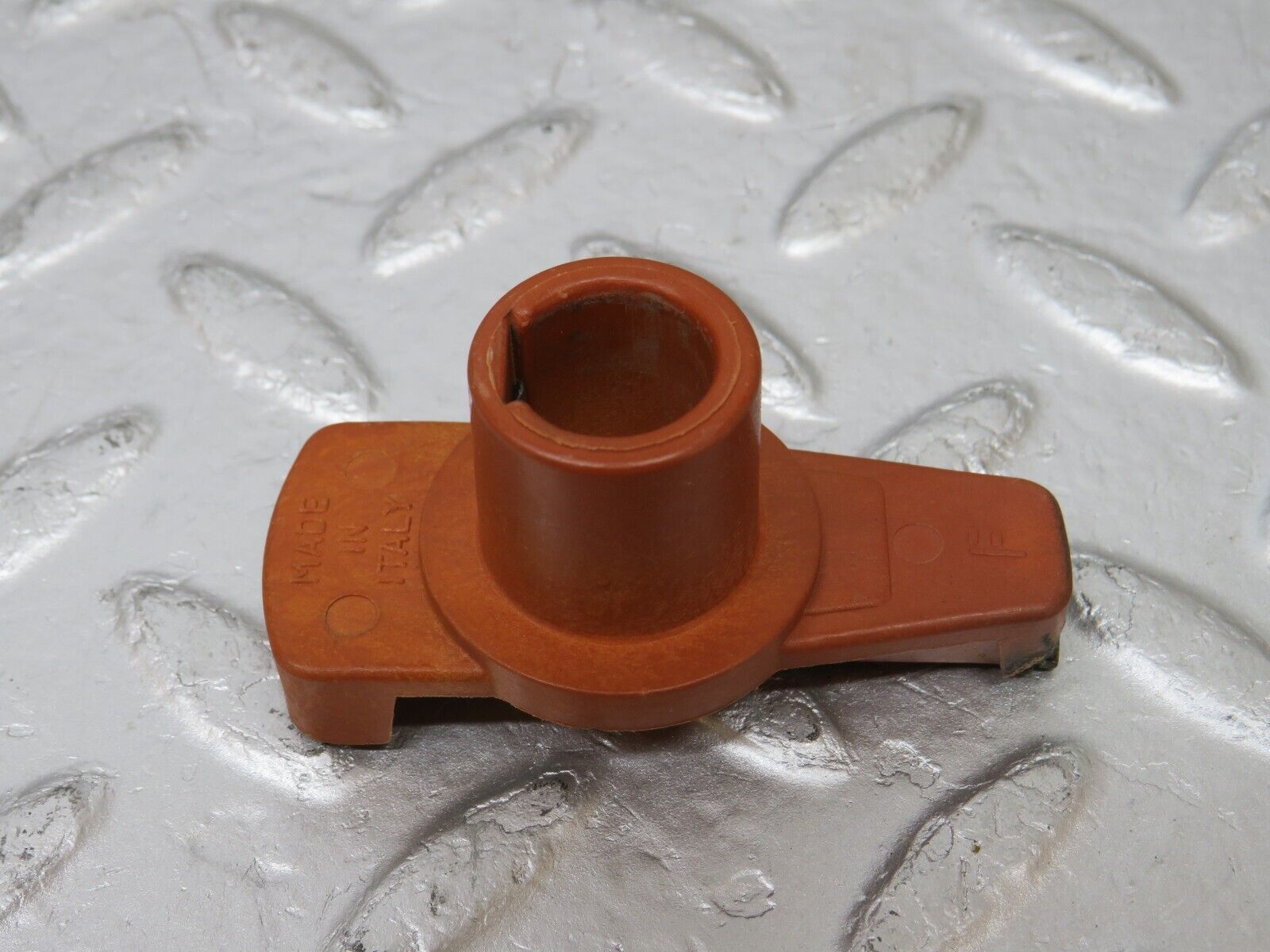 34499 Mercedes-Benz C126 380SEC Coupe Ignition Distributor Cap With Rotor