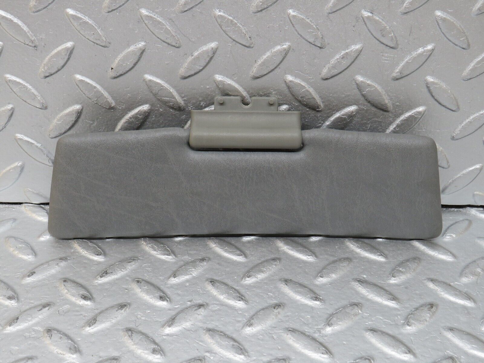 36006 Mercedes-Benz W126 420SE Middle Sun Visor Grey