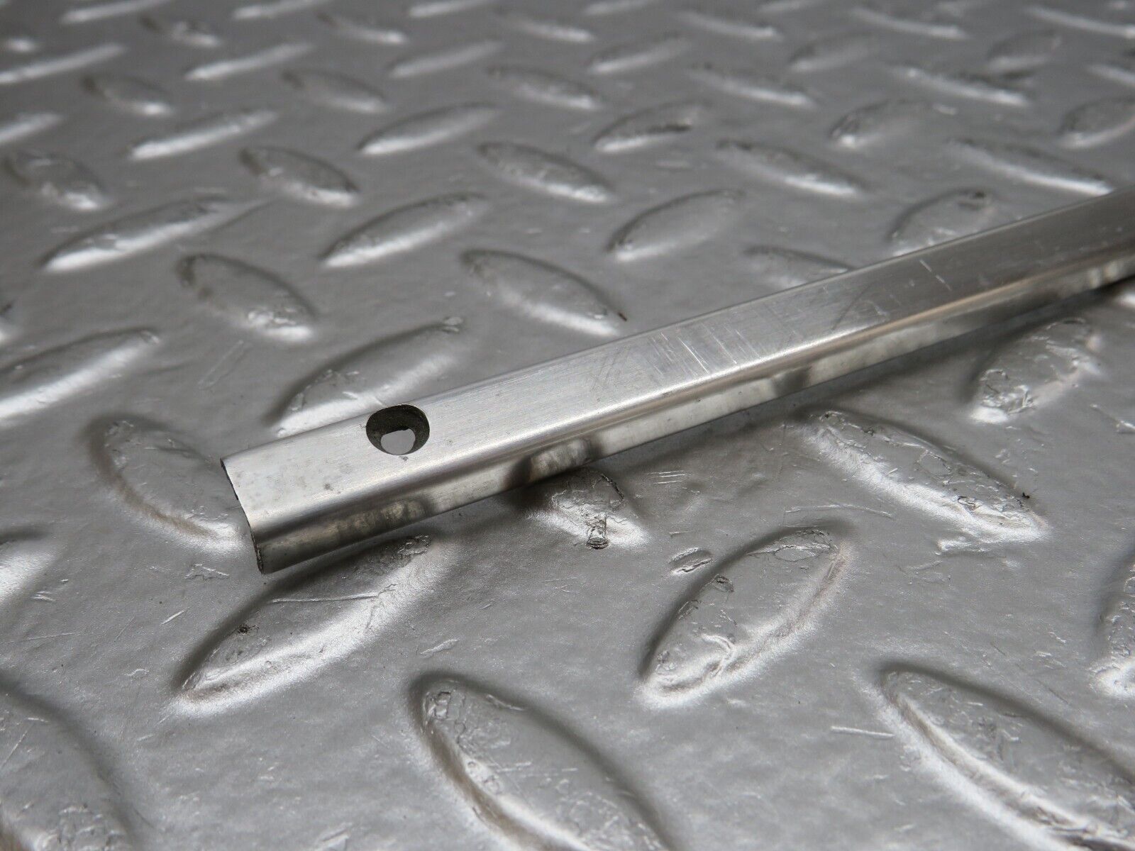 34218 Mercedes-Benz W124 260E Sunroof Chrome Trim