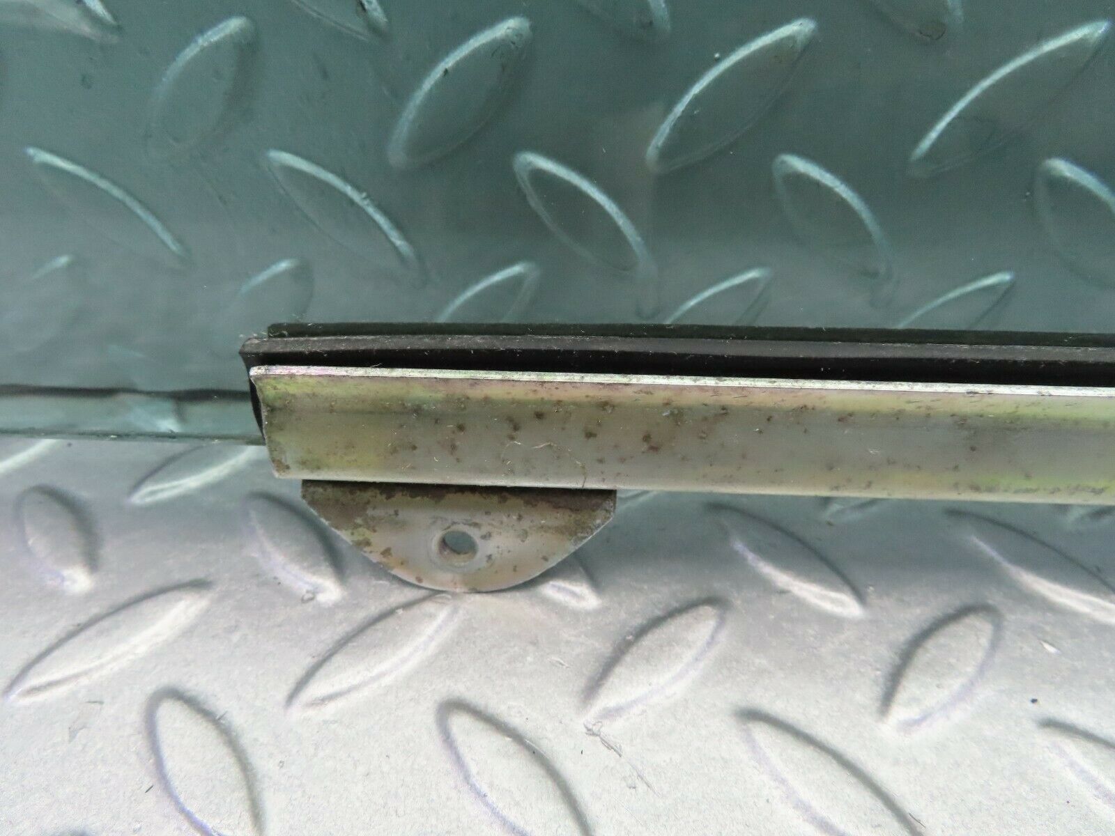 7886 Mercedes-Benz W115 220D Rear Left Door Window Glass