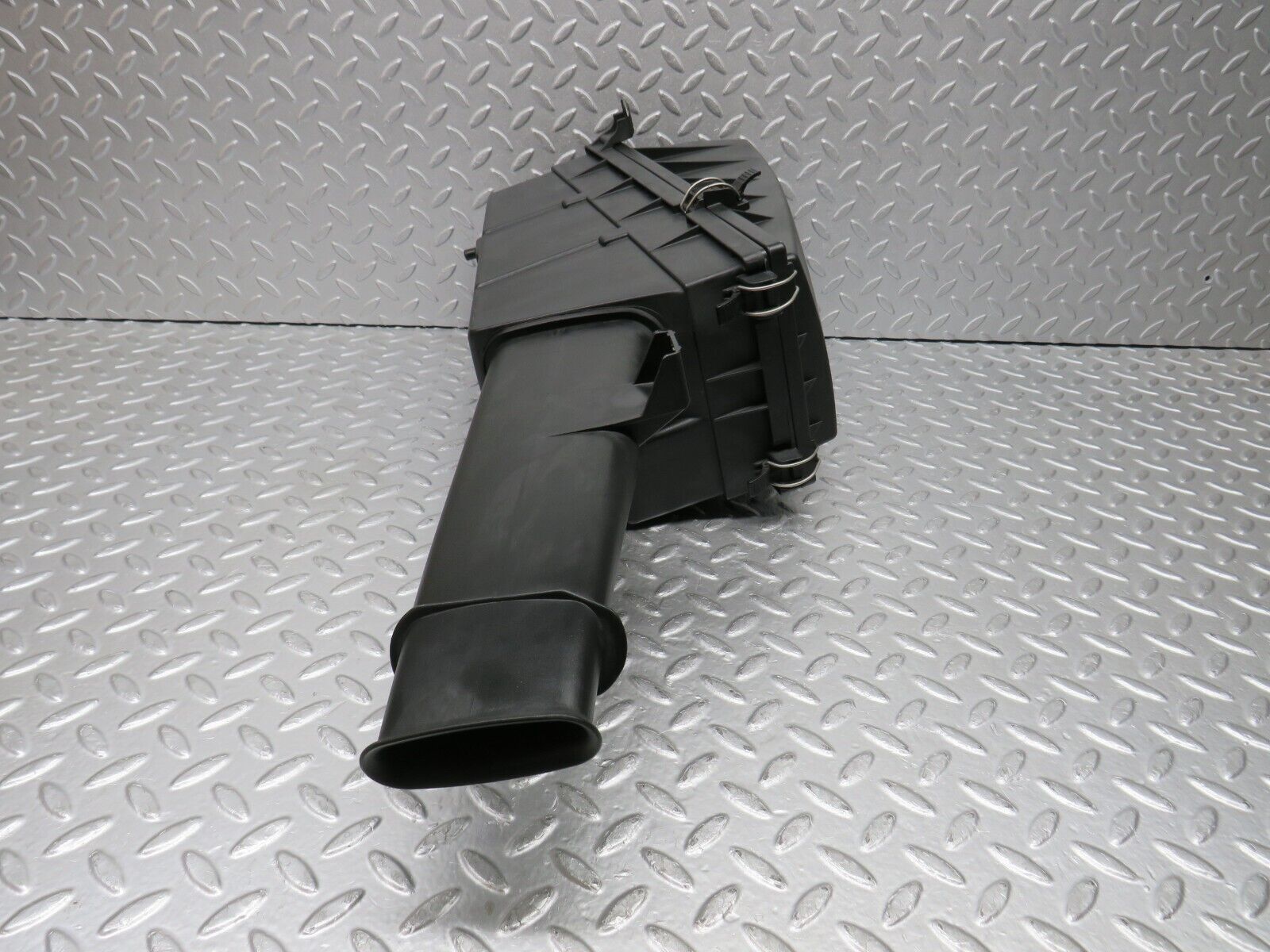 38442 Mercedes-Benz R129 280SL Air Filter Box Housing 0030947304 1040900501