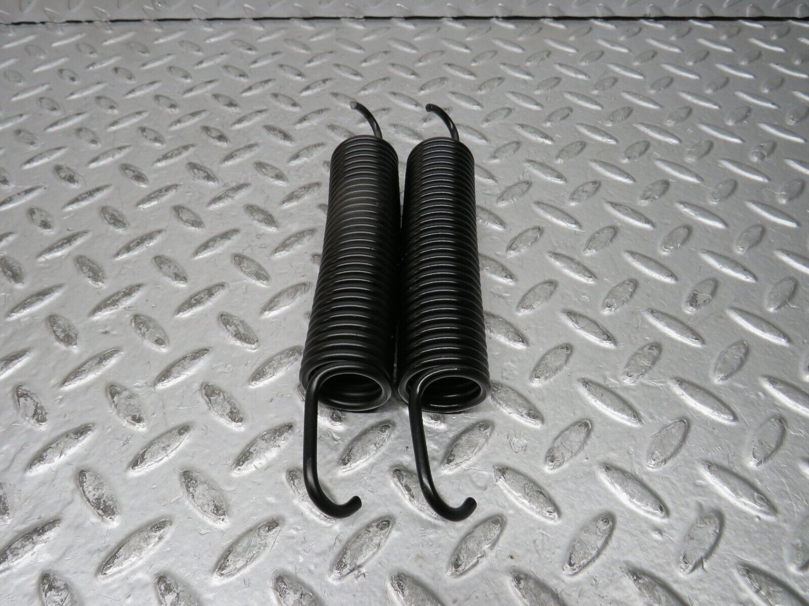 28764 Mercedes-Benz W123 230E Trunk Lid Hinge Spring Pair