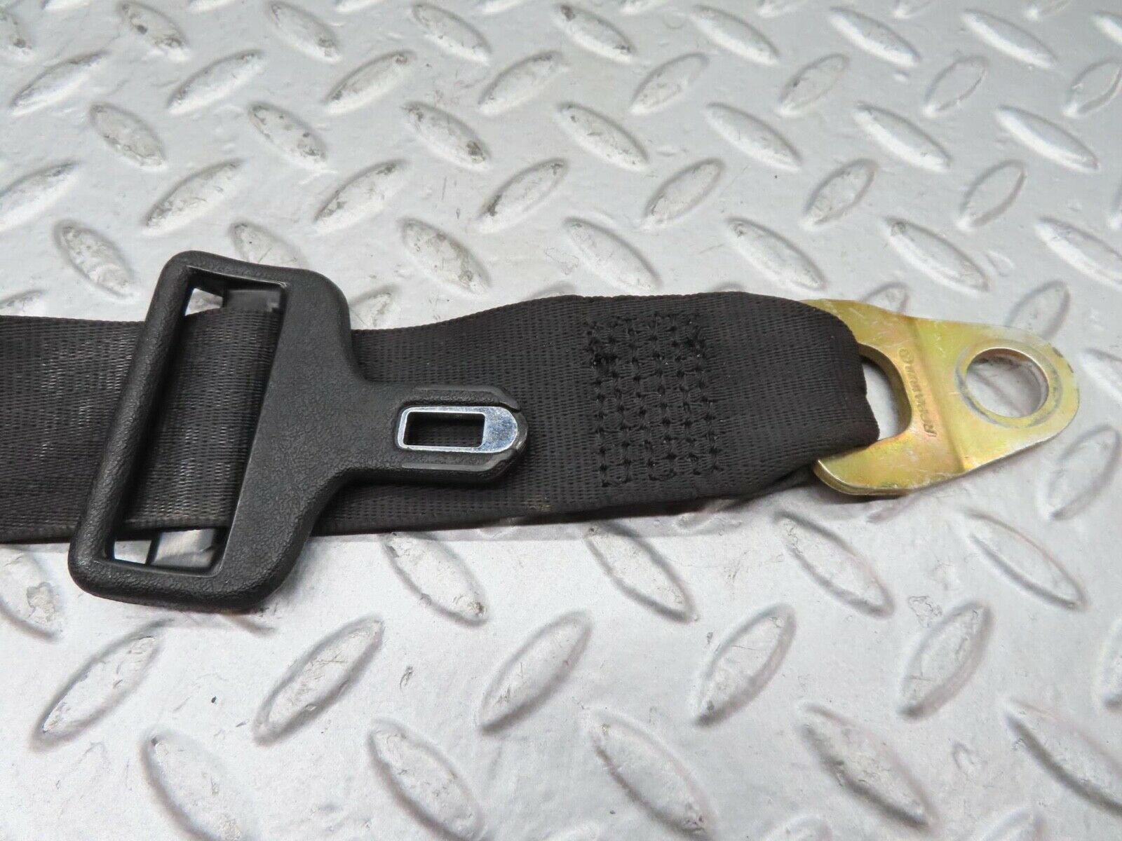 7011 Mercedes-Benz W123 230E Front Left Seat Belt With Buckle 1238602586