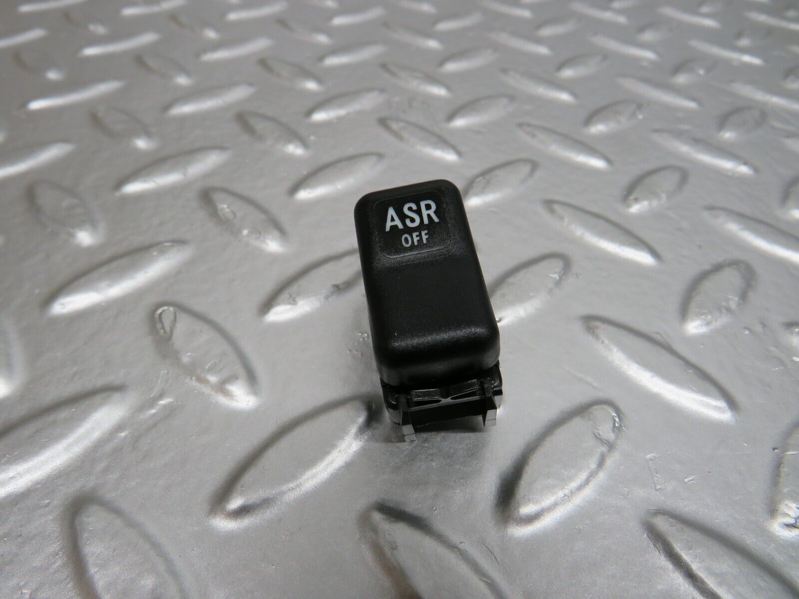 24664 Mercedes-Benz W140 S320 ASR Control Switch 1408214651