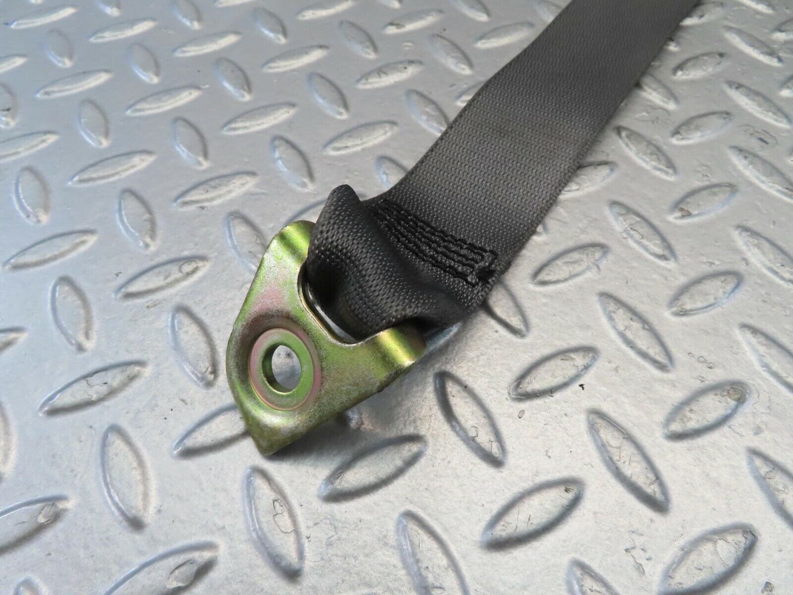 11214 Mercedes-Benz W221 S320 Rear Left Seat Belt 2218600385