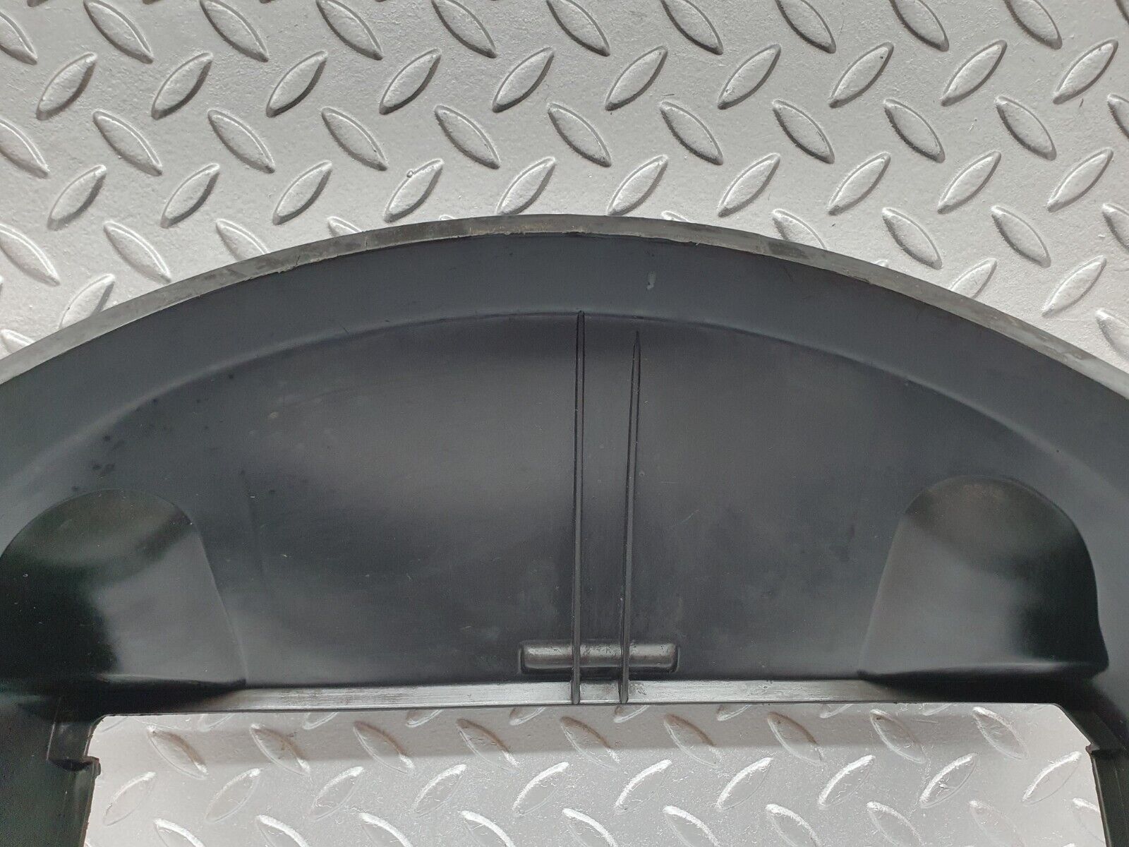 41467 Mercedes-Benz W124 200E Radiator Fan Shroud Fan Cover 1245050055