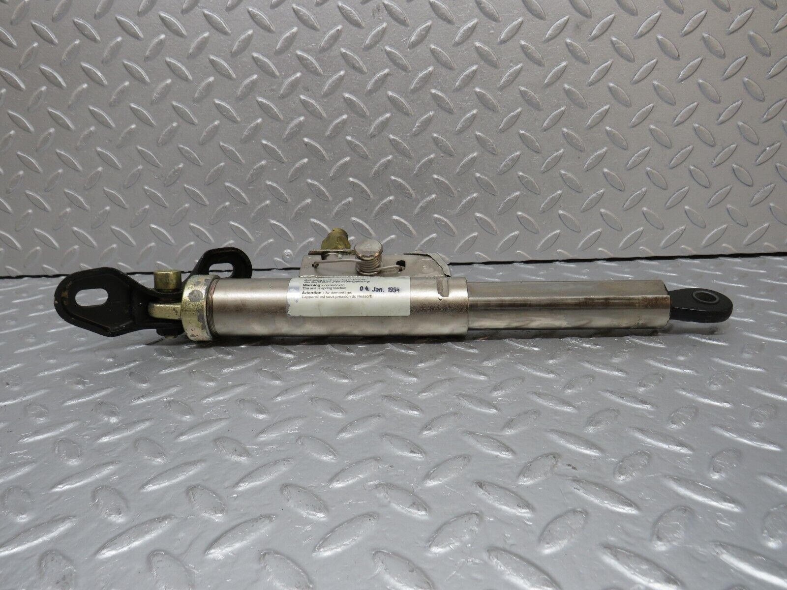 38500 Mercedes-Benz R129 280SL Coupe Roll Bar Hydraulic Cylinder Left 1298600335
