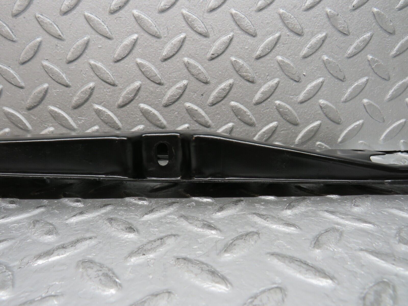 37788 Mercedes-Benz A124 320E Cabrio Rear Right Window Upper Support Bracket