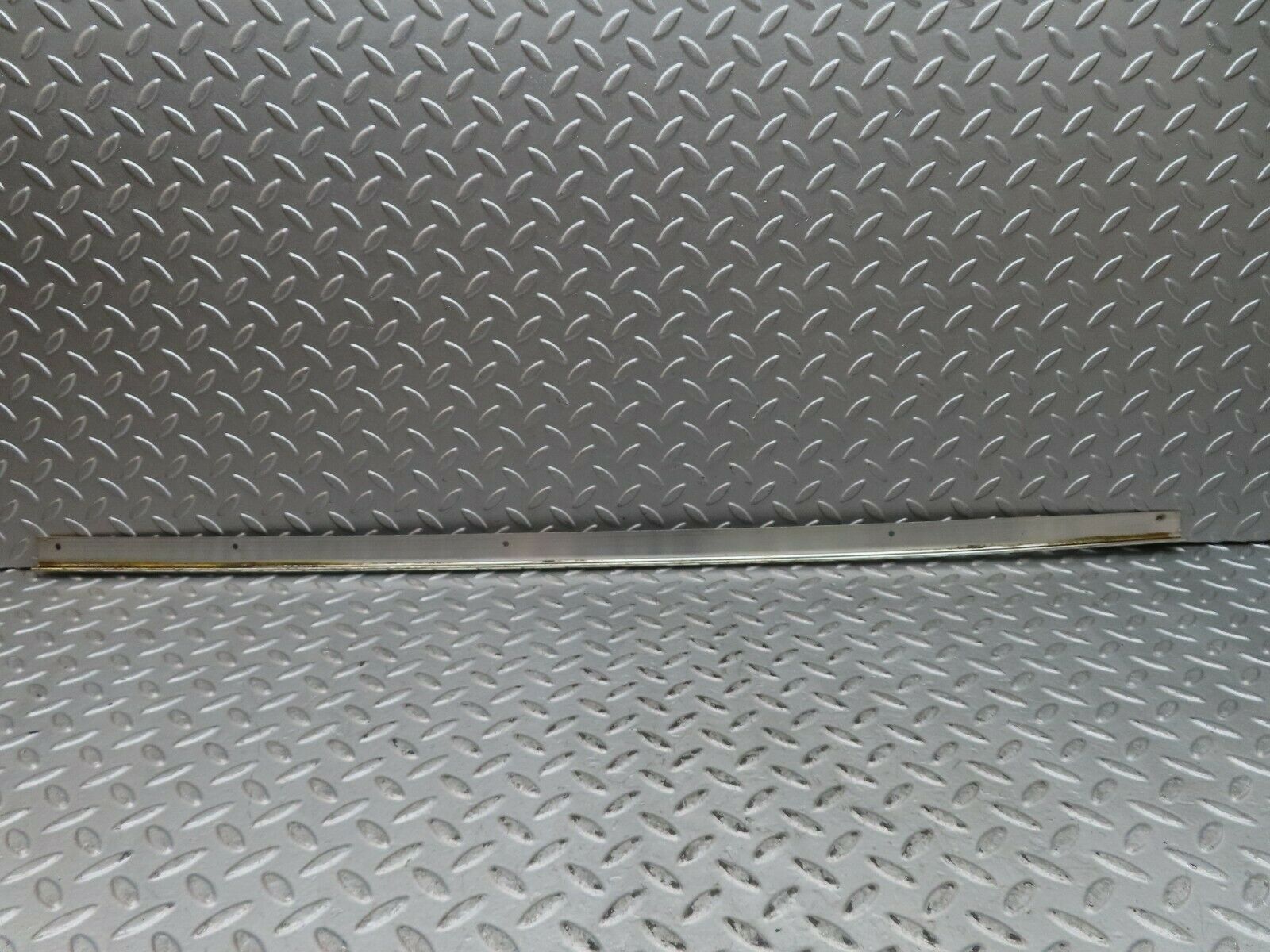 17890 Mercedes-Benz W116 450SEL Roof Chrome Moulding Trim Left Side