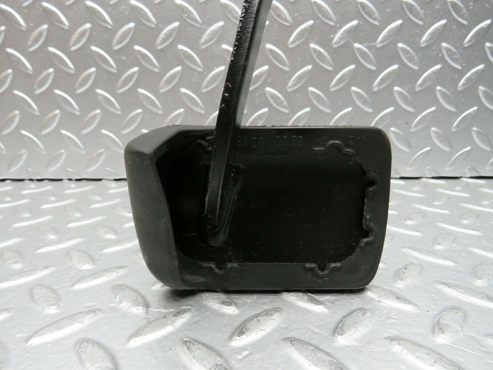 24095 Mercedes-Benz W123 280E Brake Pedal