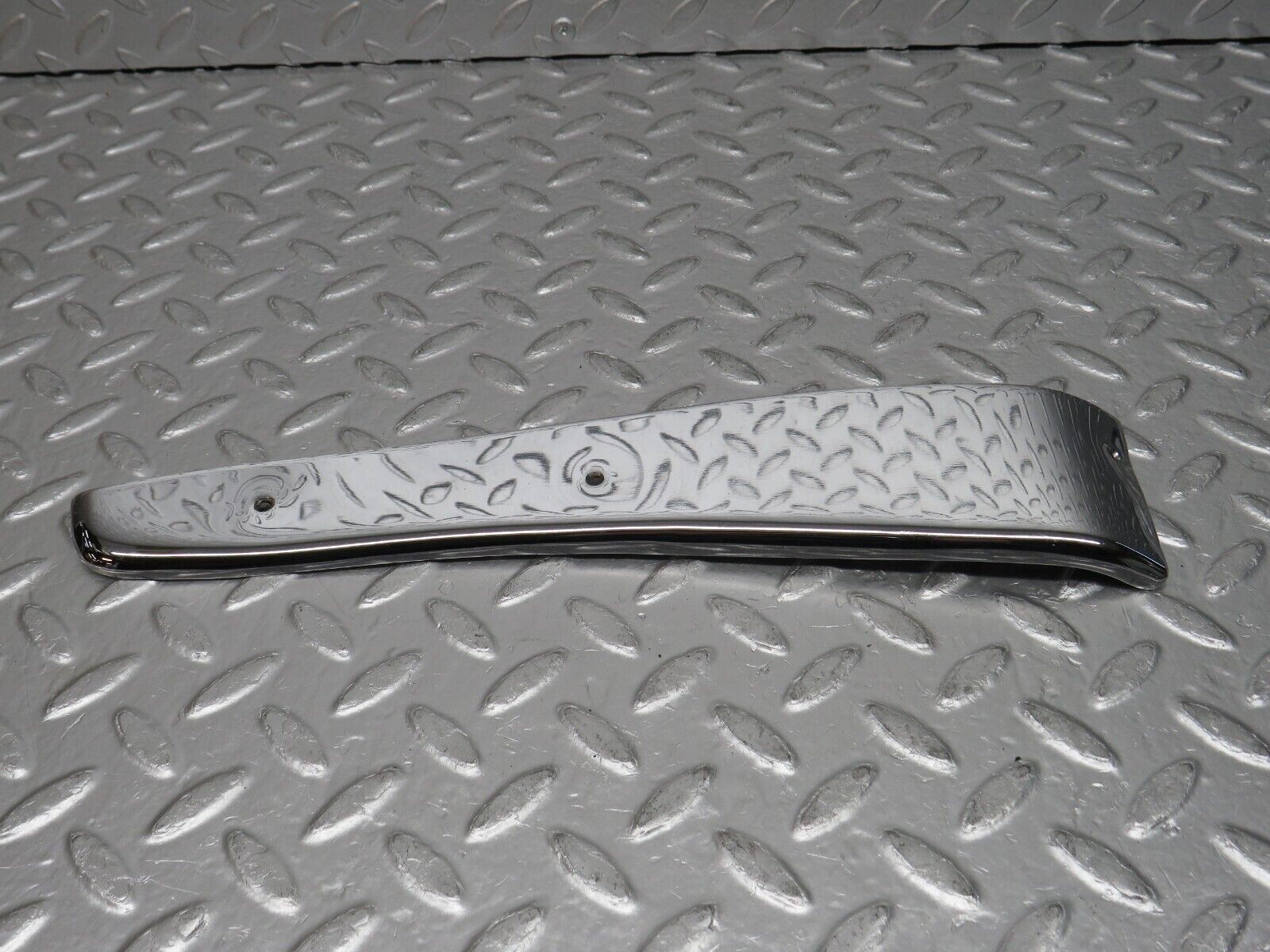 0736 Mercedes-Benz C107 350SLC Coupe Door Chrome Cover Left Side