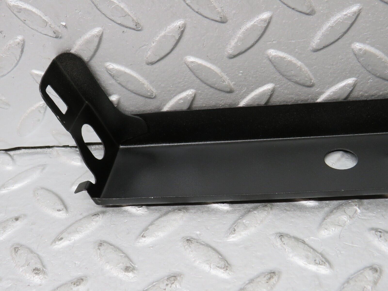 36343 Mercedes-Benz W126 420SE Under Headlight Trim Left Side