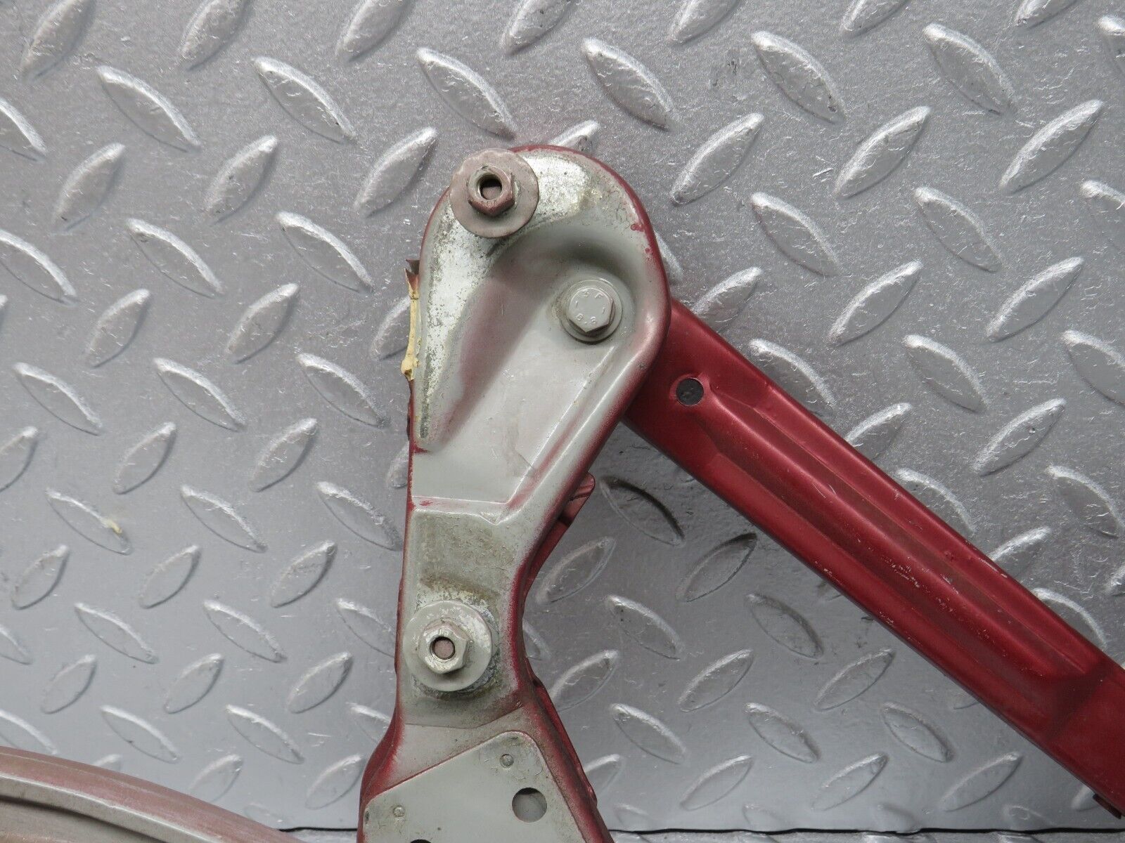 38555 Mercedes-Benz R129 280SL Coupe Bonnet Hinge Left 1298800128 1298870174