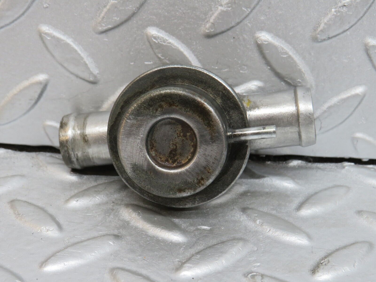 38111 Mercedes-Benz A124 320E Cabriolet EGR Exhaust Gas Recirculation Valve