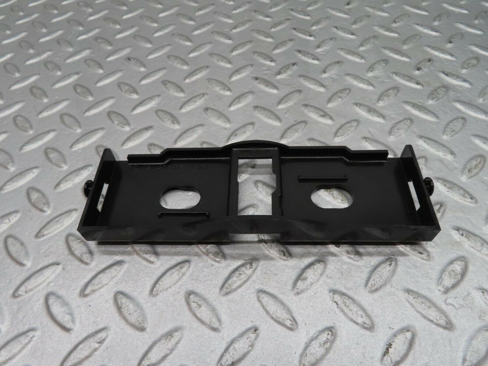 16216 Mercedes-Benz W124 260E Heating Regulator Holder Reinforcement 1248330214