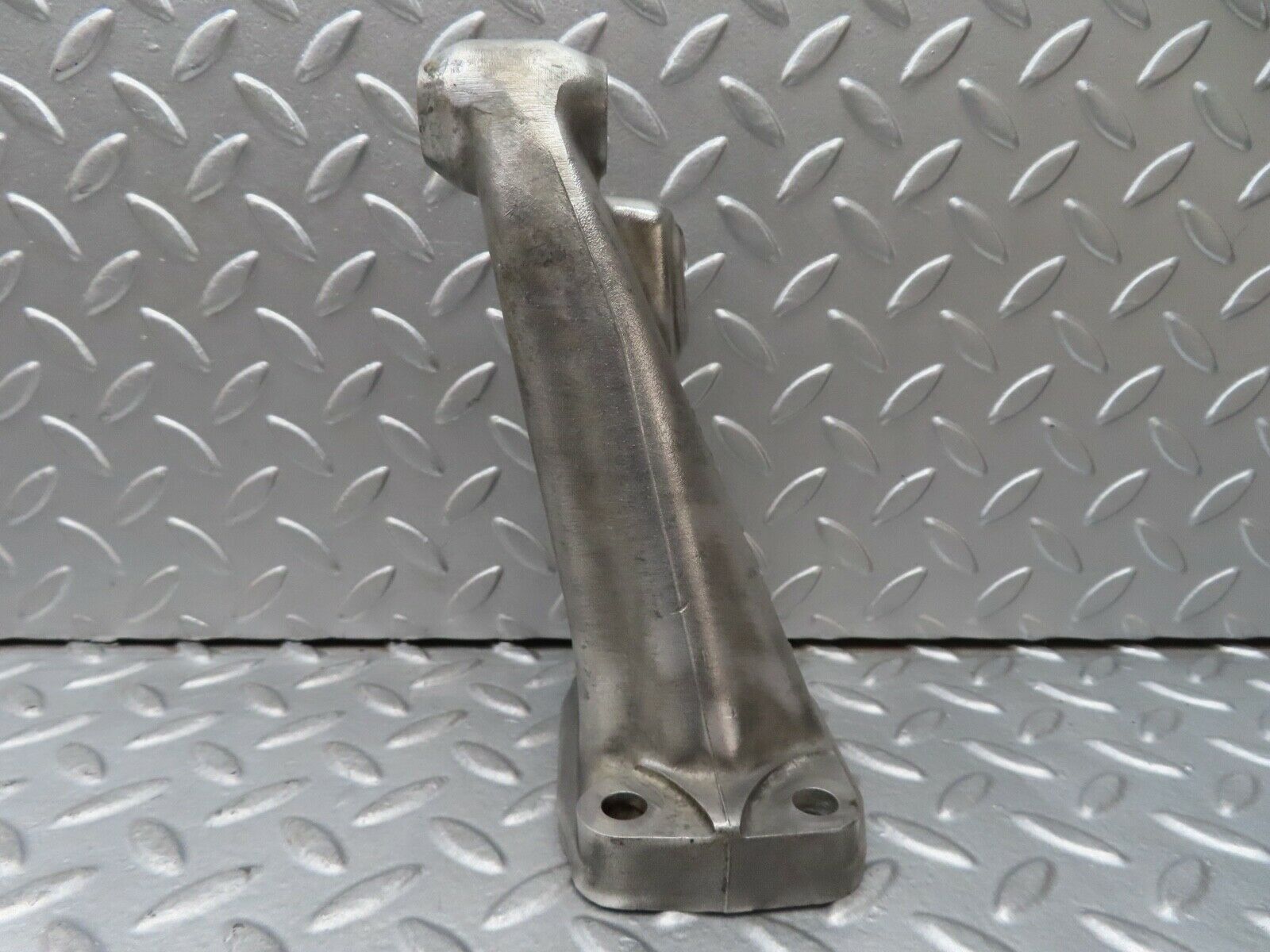 16905 Mercedes-Benz C123 280CE Coupe Engine Mount Bracket 1232230304